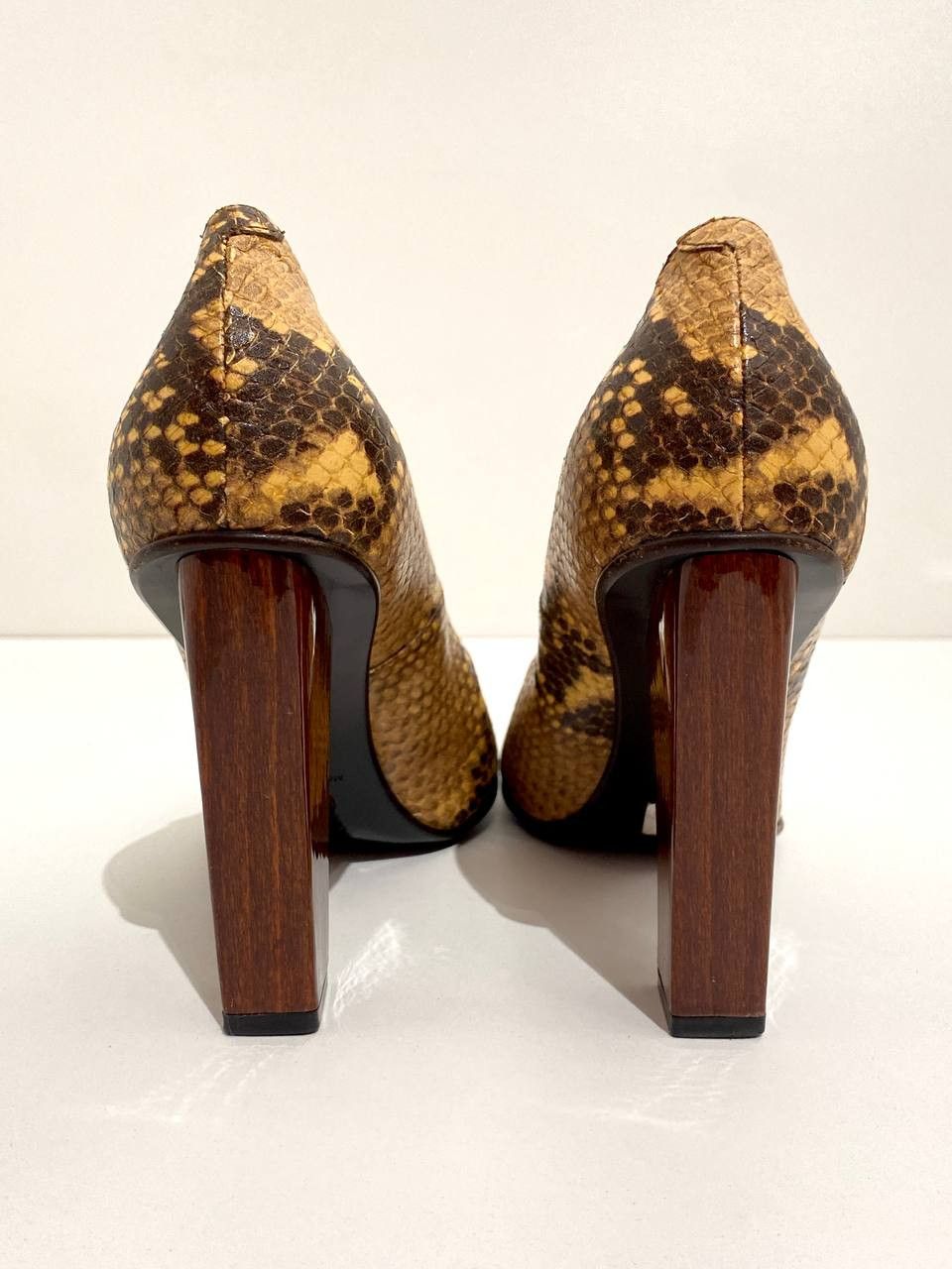 Dries Van Noten Dries Van Noten Python Leather Court High Heel Pumps Size US 8 / IT 38 - 8 Thumbnail