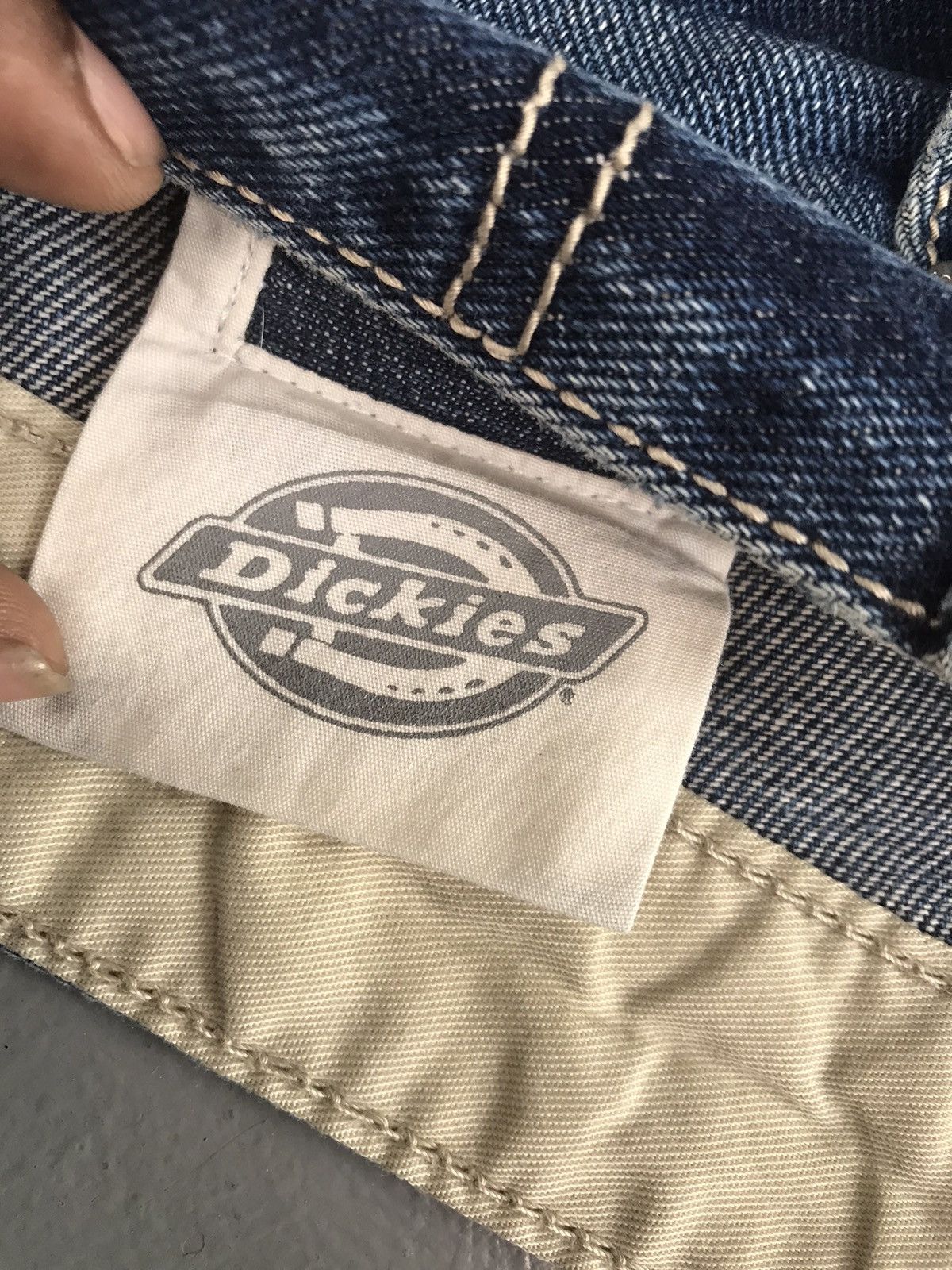 Dickies × Vintage Vintage Dickies spell out embroidered baggy fit denim Size US 35 - 8 Thumbnail