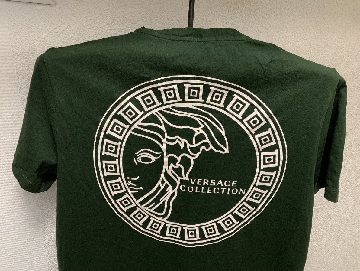 Versace Gianni Versace big logo green t-shirt M sz Size US M / EU 48-50 / 2 - 6 Thumbnail