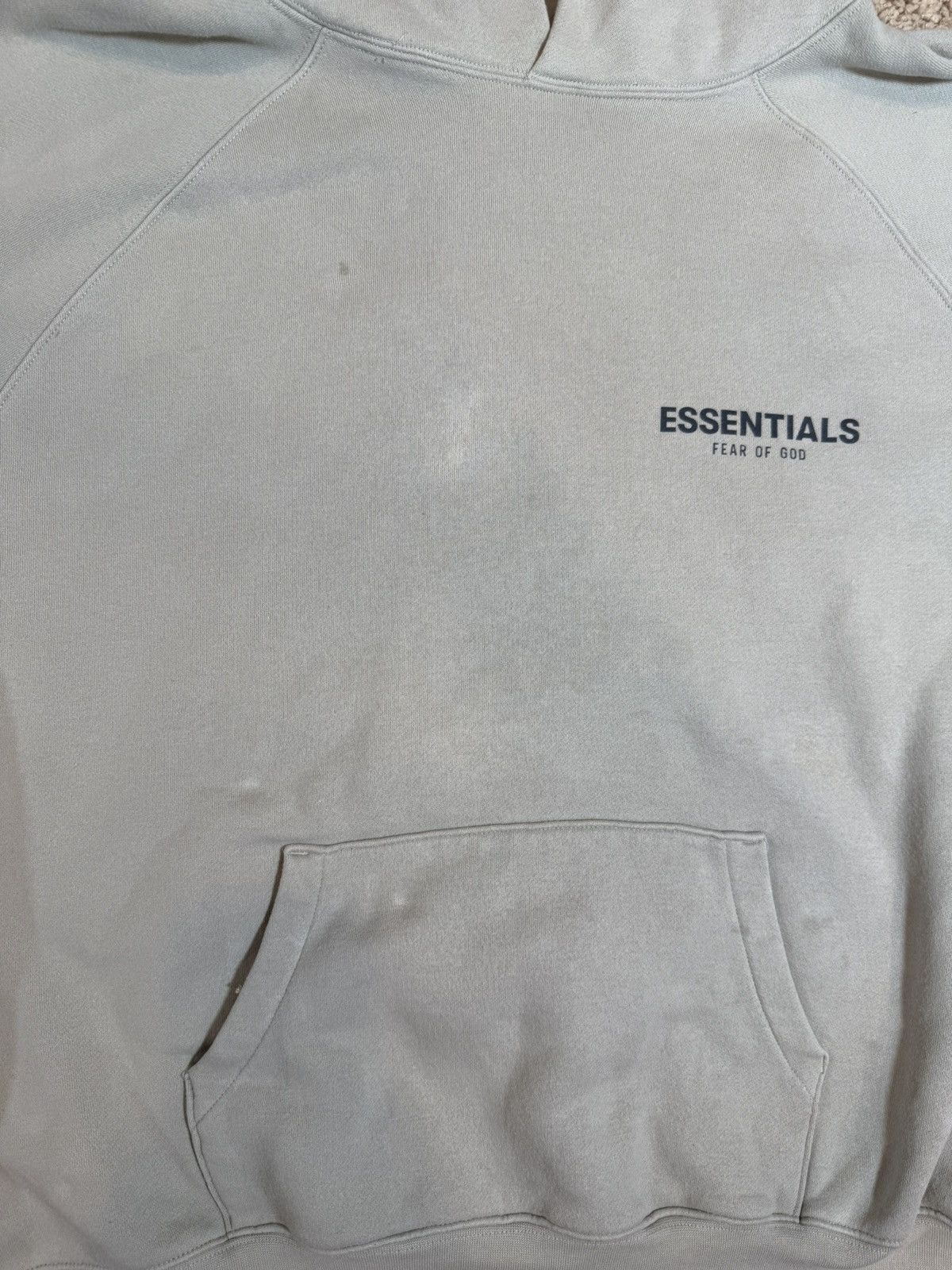 Essentials × Fear of God XL Fear of God Essentials SSENSE Exclusive “Concrete” Hoodie Size US XL / EU 56 / 4 - 3 Thumbnail
