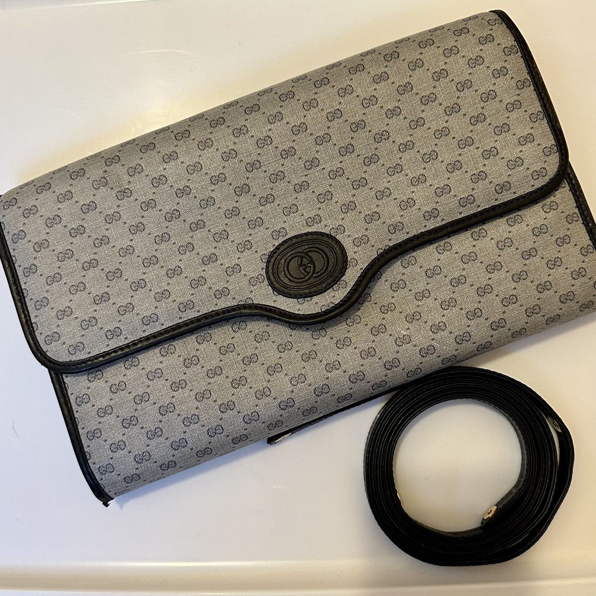 Gucci Navy Monogram Leather Crossbody Size ONE SIZE - 1 Thumbnail