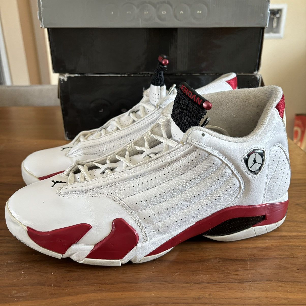 Nike 2011 Nike Air Jordan 14 Candy Cane Size US 11 / EU 44 - 5 Thumbnail