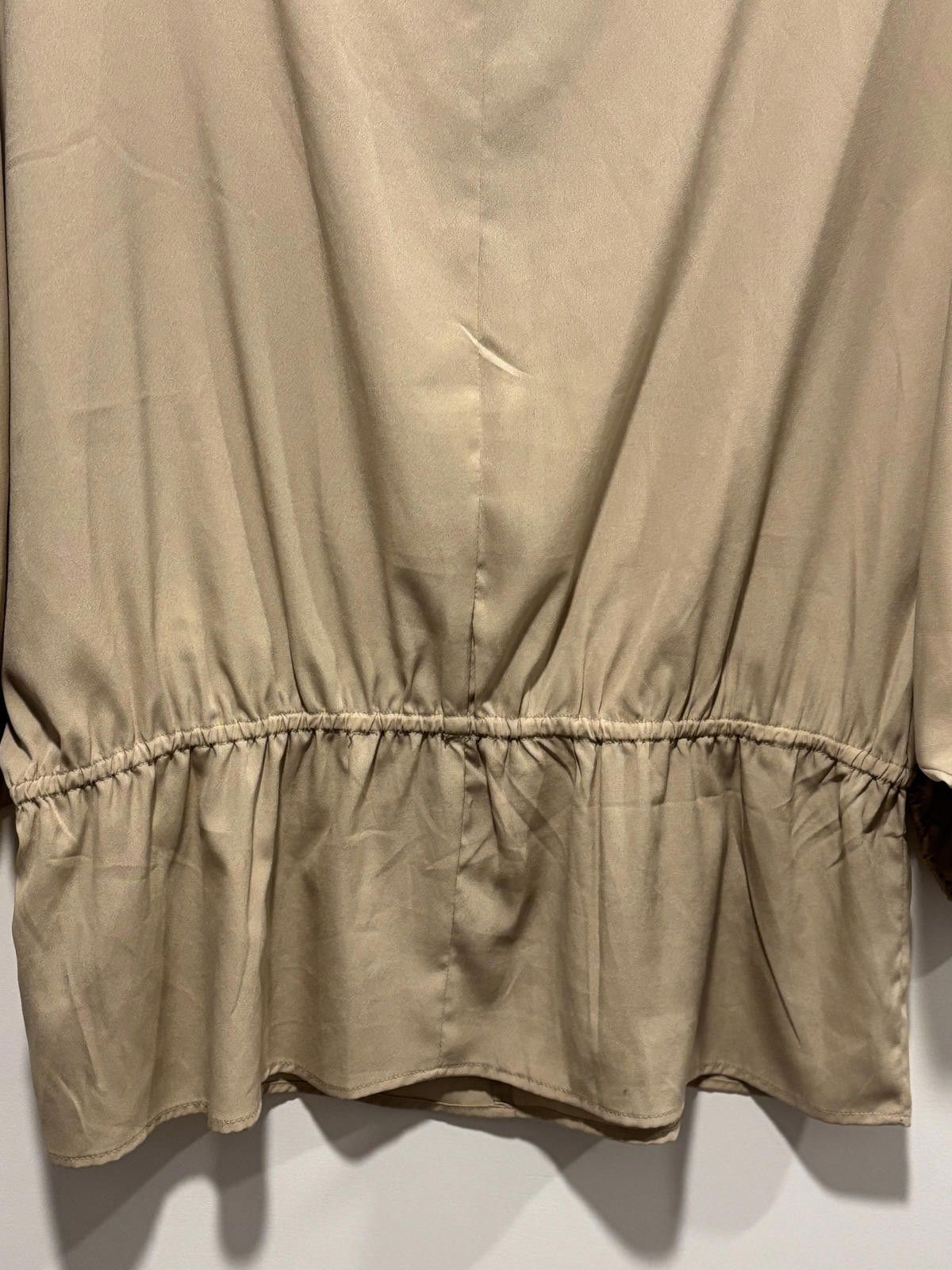 Other Adrienne Vittadini Beige Sequin Embellished Blouse Size M / US 6-8 / IT 42-44 - 7 Thumbnail
