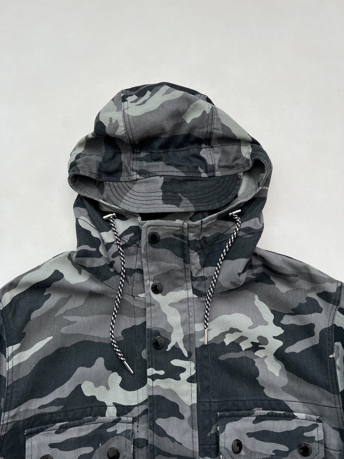 Armani × Armani Exchange × Emporio Armani Armani Exchange F/W18 Arctic Camo Military Multipocket Parka Size US M / EU 48-50 / 2 - 8 Thumbnail
