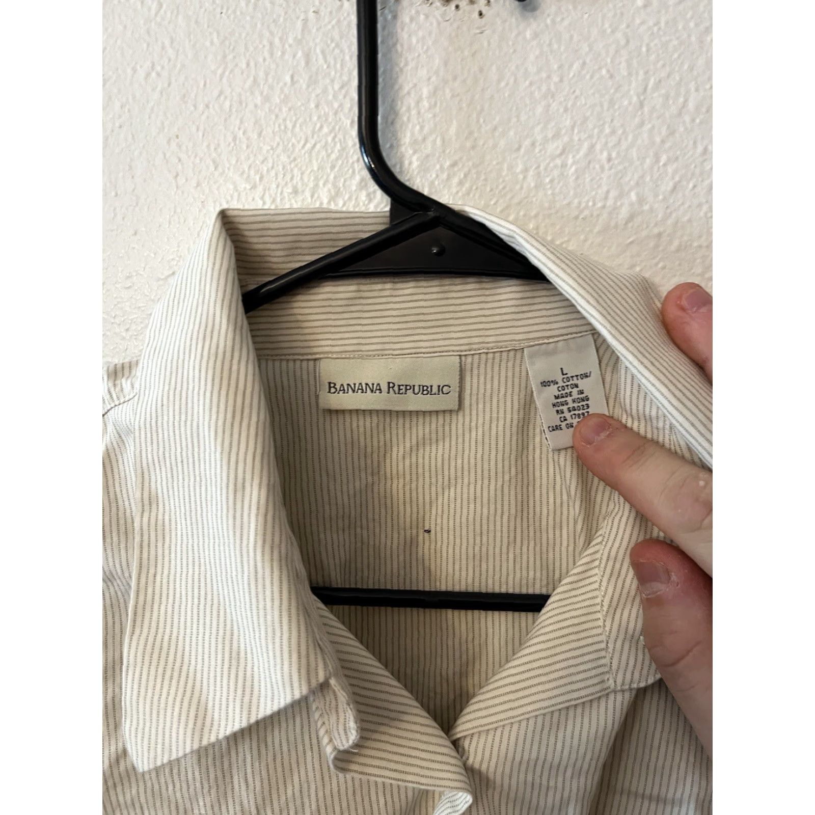 Banana Republic Banana Republic Shirt Womens Size Large Beige Striped Long Sleeve Button Shirt Size L / US 10 / IT 46 - 2 Thumbnail