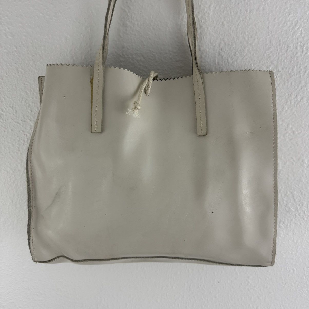 Vintage Vintage 90s White Ivory Leather Floral Cutout Italian Purse Size ONE SIZE - 8 Thumbnail