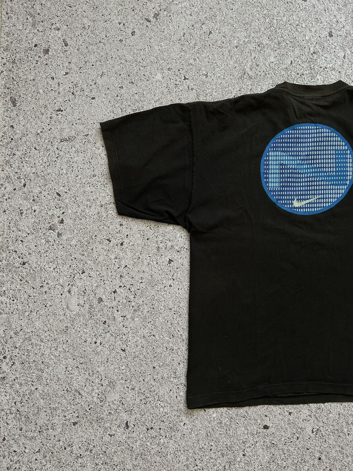 Nike × Vintage Vintage 80s/90s Nike Center Big Logo Swoosh Design T-Shirt Size US XXL / EU 58 / 5 - 2 Thumbnail