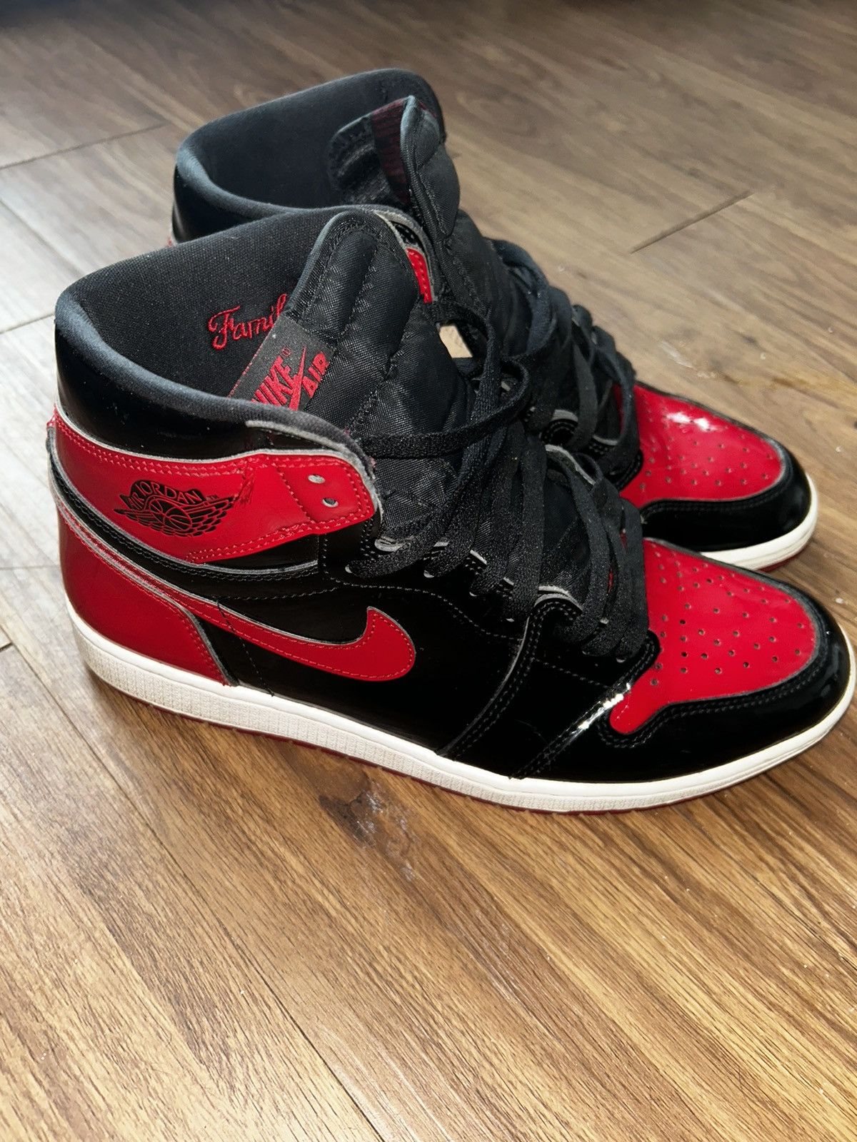 Jordan Brand Jordan 1 Retro High OG Patent Size US 11.5 / EU 44-45 - 1 Thumbnail