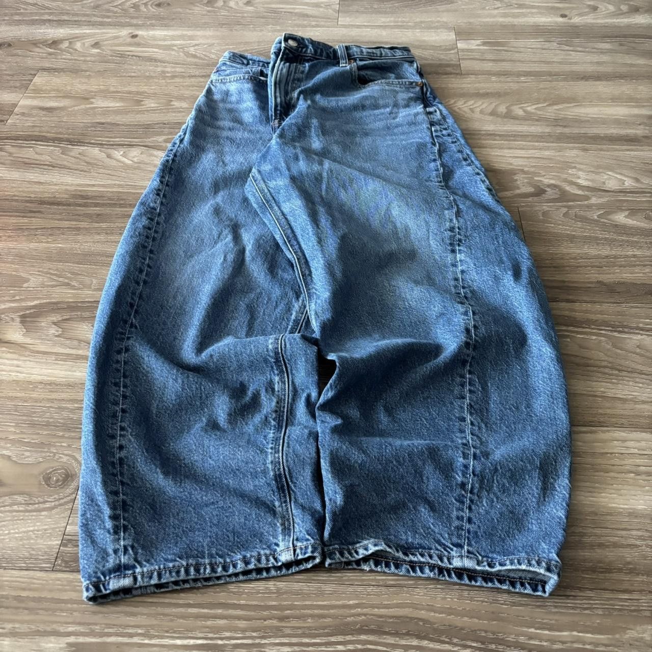 American Eagle Outfitters Crazy Vintage Y2K/2000s Baggy American Eagle Medium Wash Denim Jeans! 33x28 Size US 33 - 3 Thumbnail