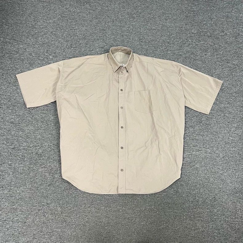 Balenciaga Balenciaga size 38 Letter Logo silhouette short sleeve shir Size US M / EU 48-50 / 2 - 2 Thumbnail