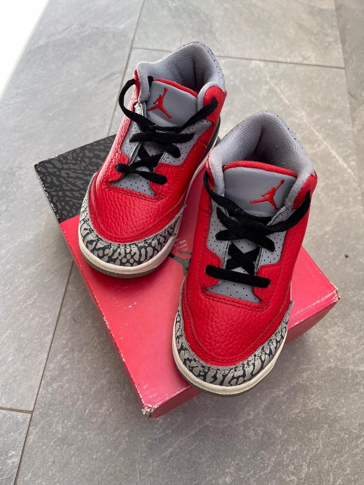 Jordan Brand Air Jordan Retro 3 Size 9C EUR 26 15cm Sneakers Size US 5 / EU 37 - 11 Thumbnail