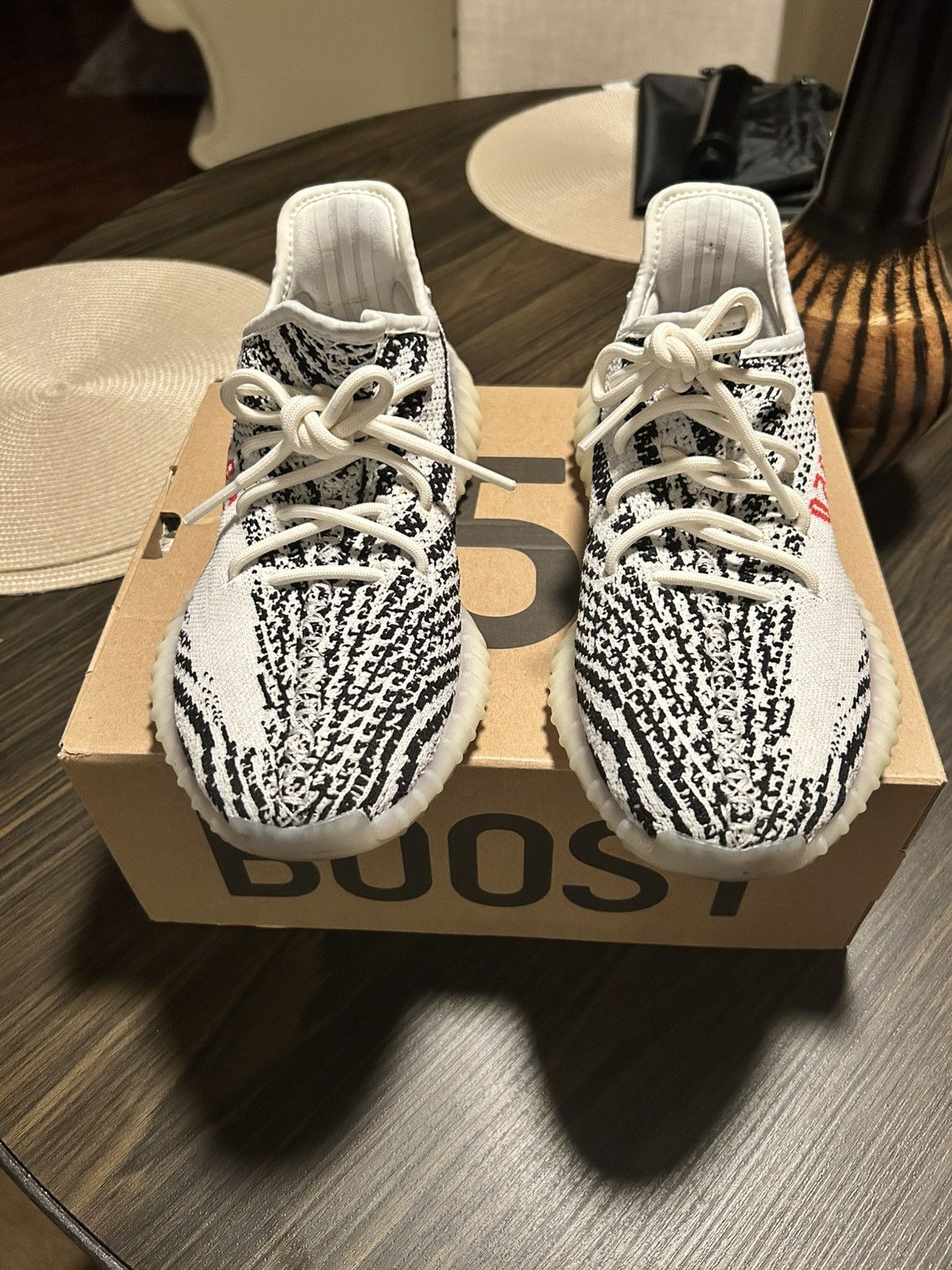 Yeezy Yeezy Boost 350 V2 Zebra 2017 Size US 6 / EU 39 - 3 Thumbnail