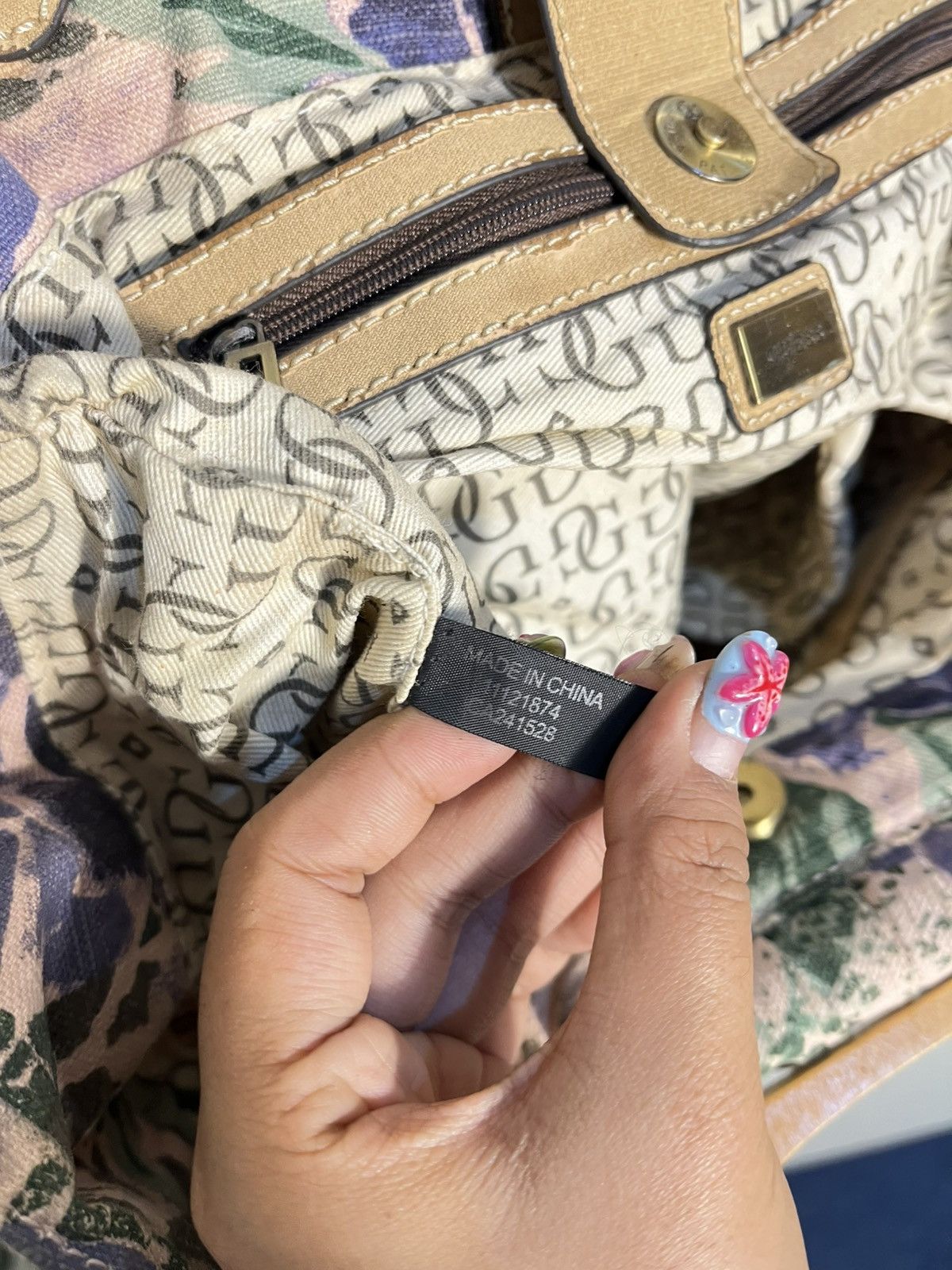 Guess Guess purse multi color majority Size ONE SIZE - 10 Thumbnail