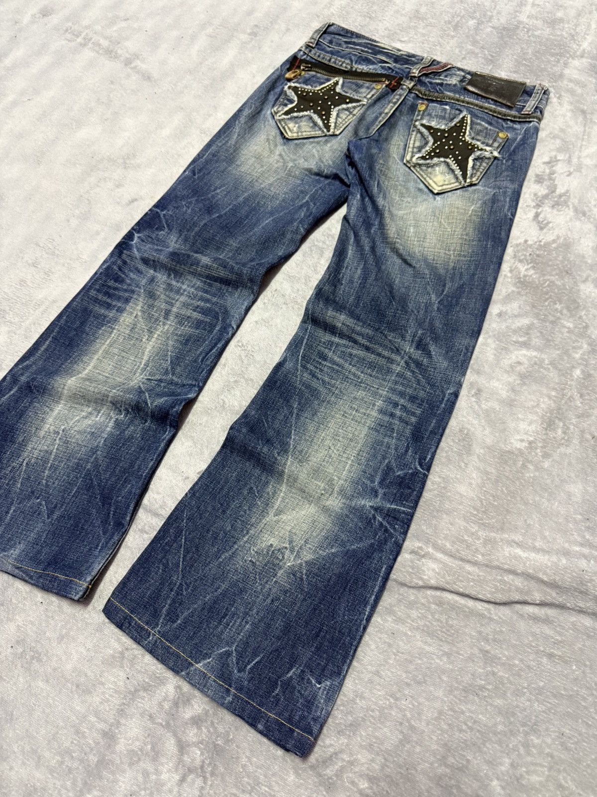Japanese Brand × Vintage Red Pepper Japan Embellished Studded Shadow Wash Flare Jeans Size US 28 / EU 44 - 3 Thumbnail