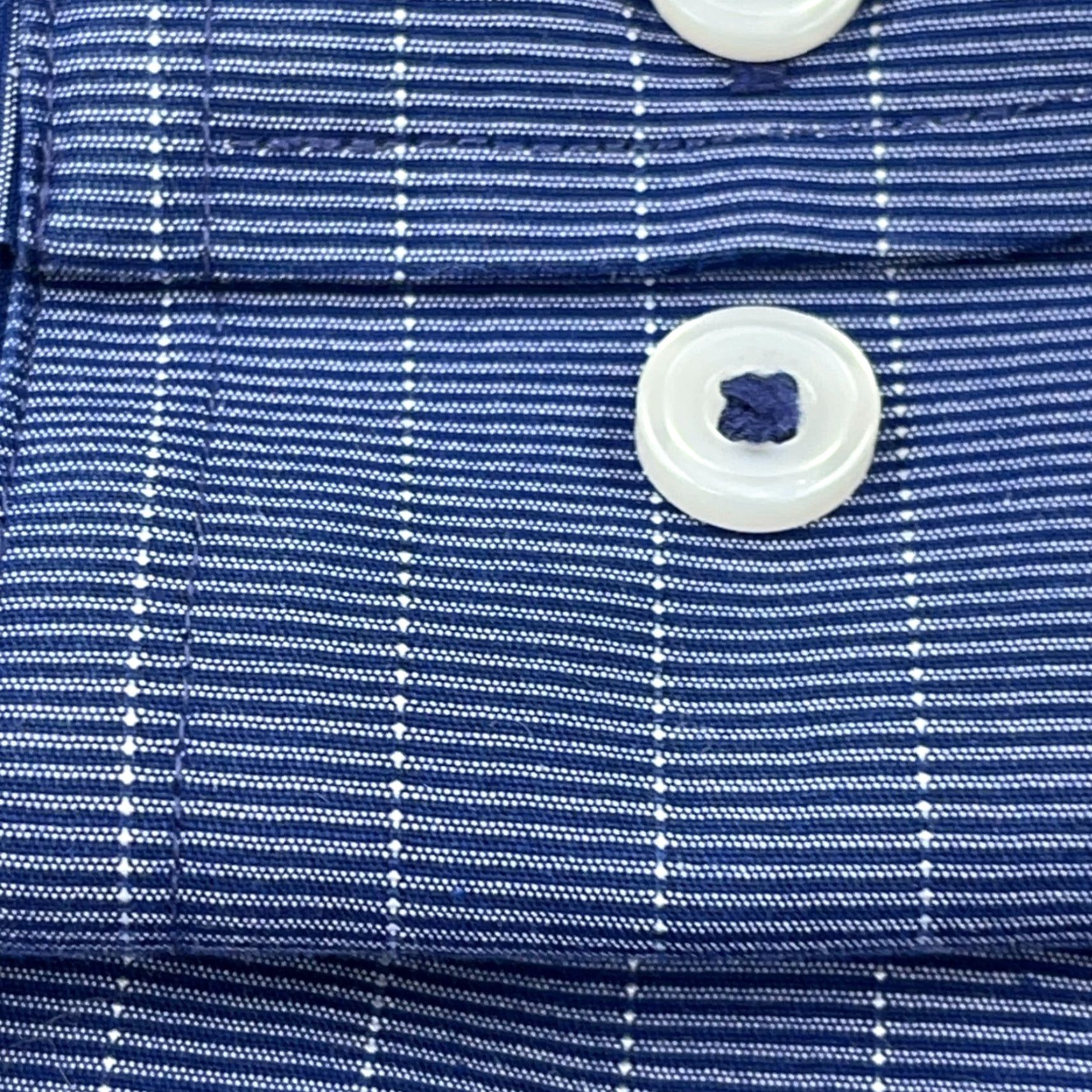 UNTUCKit UNTUCKit Shirt Men XL Blue Button Up Striped Dress Poplin Casual Adult A12 Size US XL / EU 56 / 4 - 4 Thumbnail