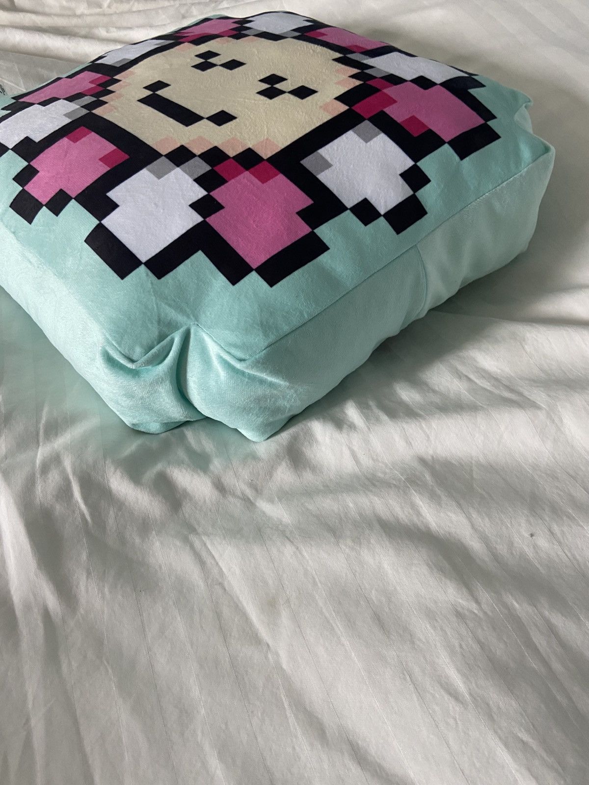 Japanese Brand × Takashi Murakami Takashi Murakami Flower pixel pillow cushion kaikai kiki Size ONE SIZE - 3 Thumbnail