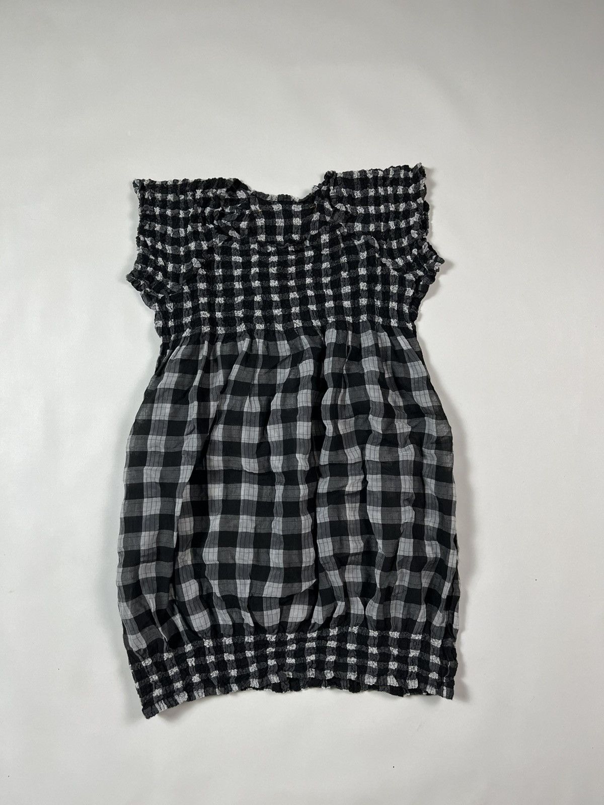 Issey Miyake × Pleats Please Issey Miyake Me ISSEY MIYAKE SLEEVELESS CUT AND SEW Size ONE SIZE - 1 Thumbnail
