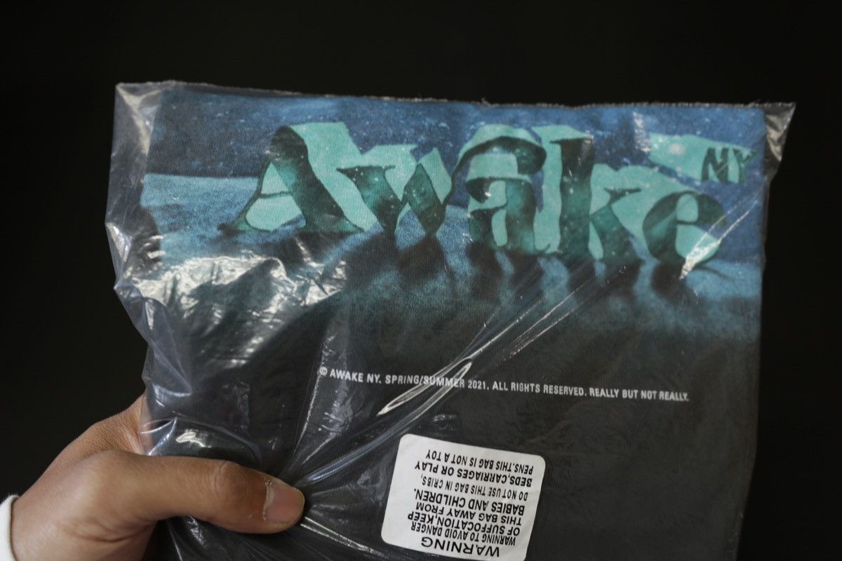 Awake NY Black Sz Small Awake NY Orca Dolphin Tee Size US S / EU 44-46 / 1 - 3 Thumbnail