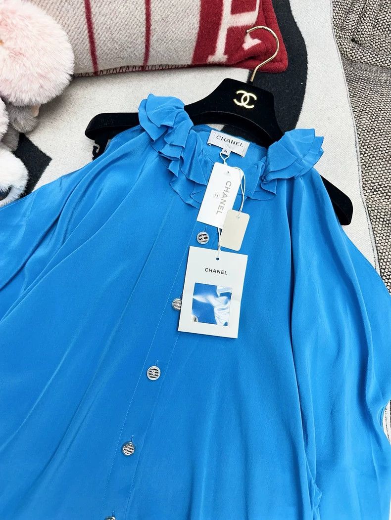 Chanel Chanel Blue ruffled off-the-shoulder silk shirt Size XS / US 0-2 / IT 36-38 - 8 Thumbnail