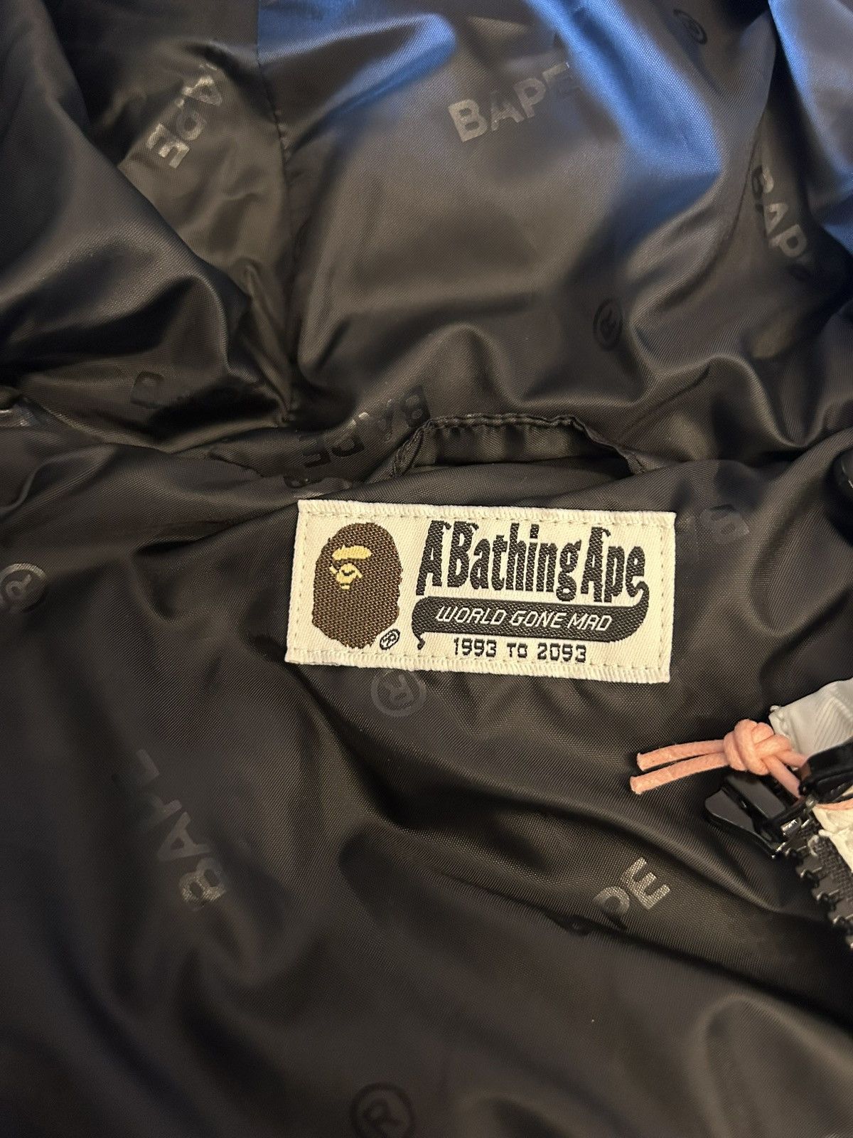 Bape NEW Bape Womens Apee White Camo Down Jacket Size S / US 4 / IT 40 - 8 Thumbnail