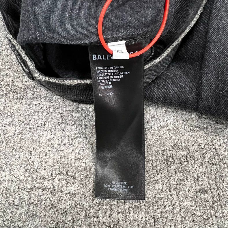 Balenciaga Balenciaga Wash jeans coat limited to the Year of the Tige Size US XS / EU 42 / 0 - 8 Thumbnail