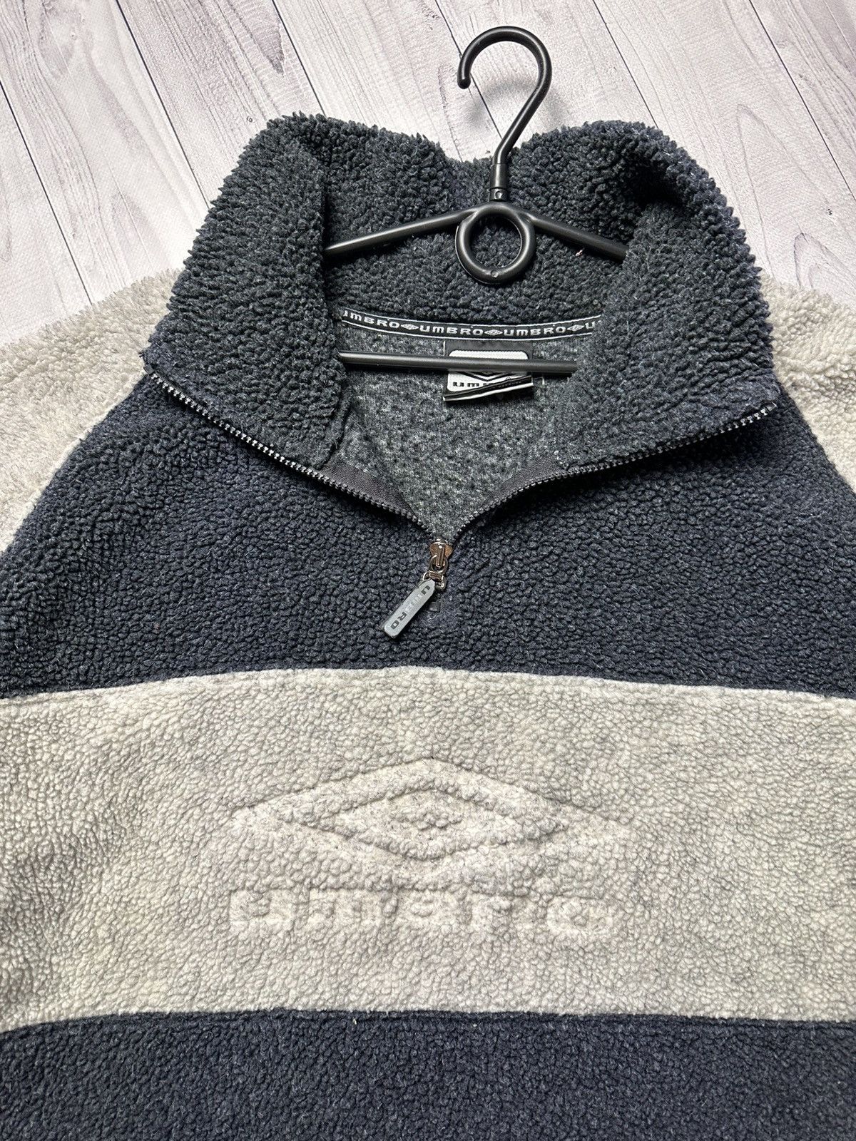 Umbro × Vintage Vintage Umbro fleece heavy jacket hoodie big logo Teddy XL Size US XL / EU 56 / 4 - 4 Thumbnail