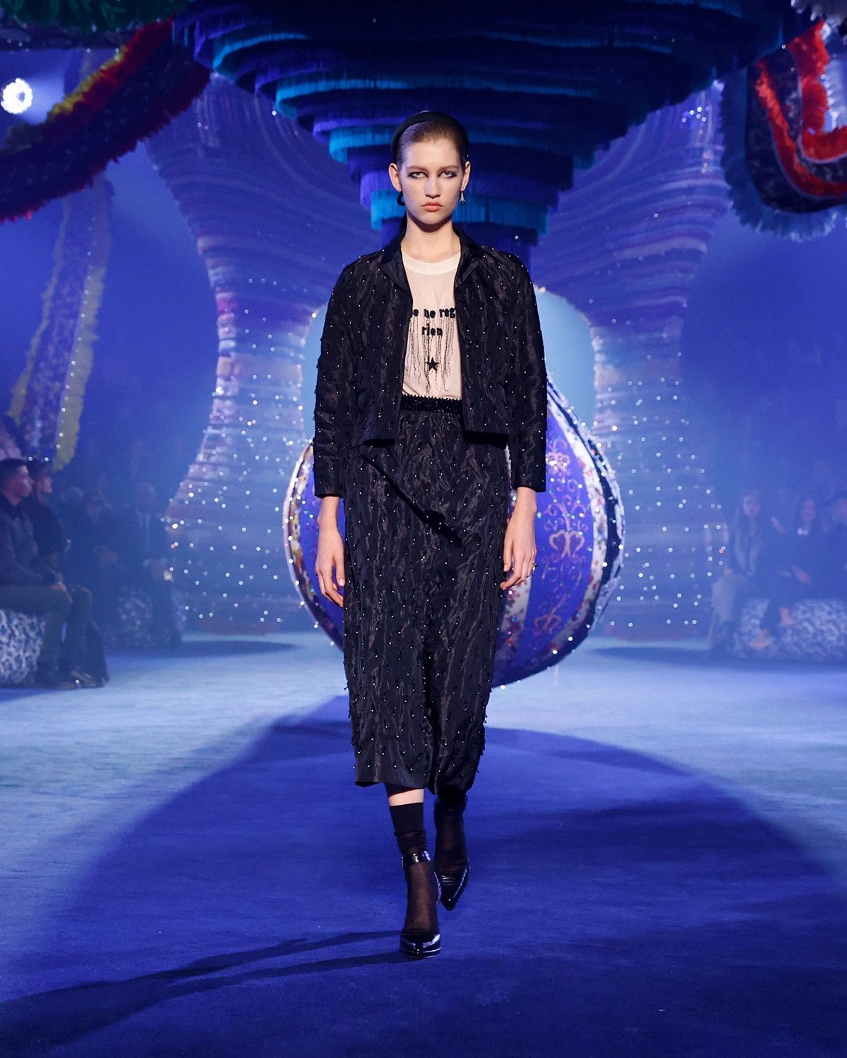 Dior o1bcso1str0225 Embroidered T-Shirt in Ecru Size M / US 6-8 / IT 42-44 - 4 Thumbnail