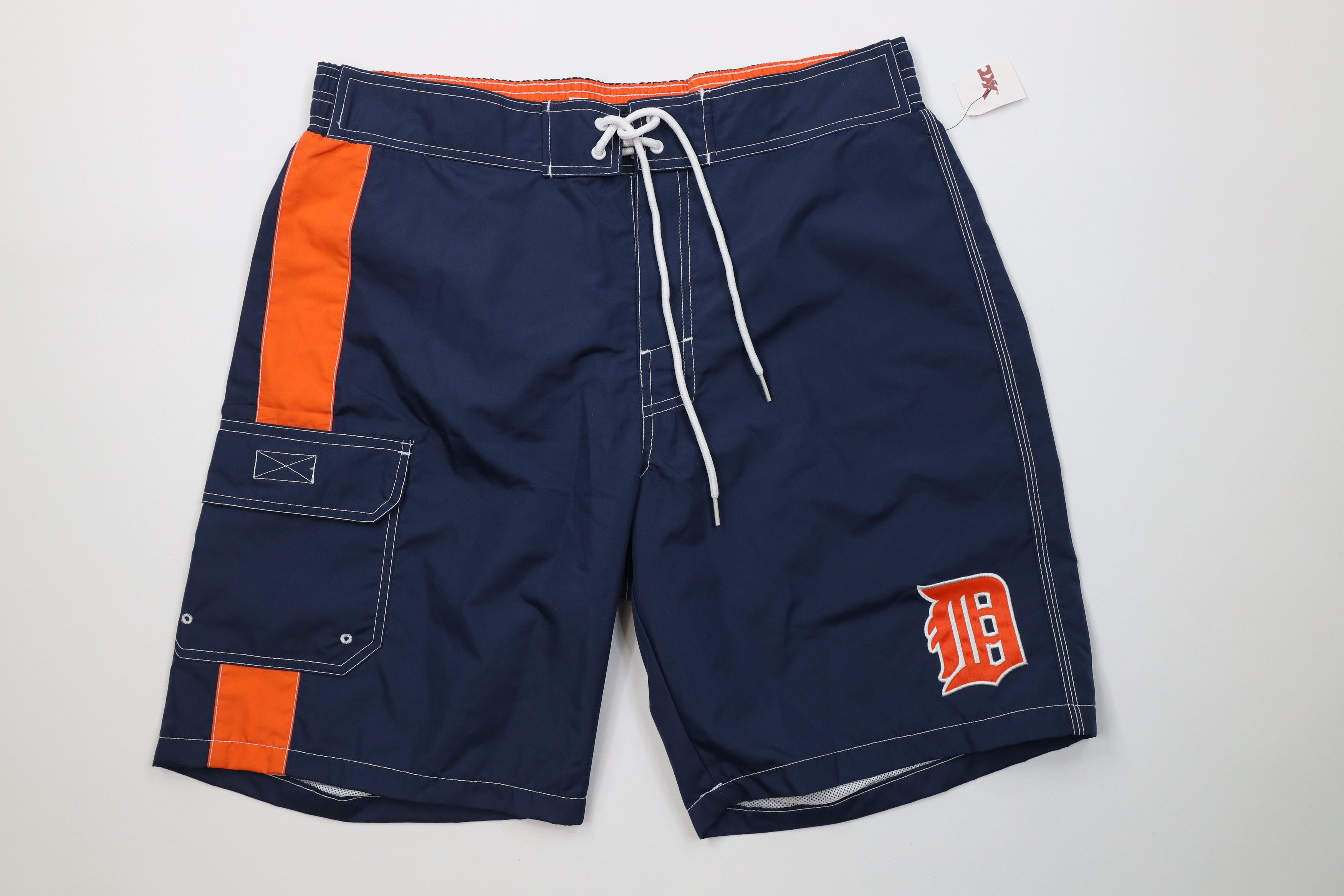 Vintage Deadstock Vintage Y2K Detroit Tigers Baseball Lined Shorts Size US 34 / EU 50 - 1 Thumbnail