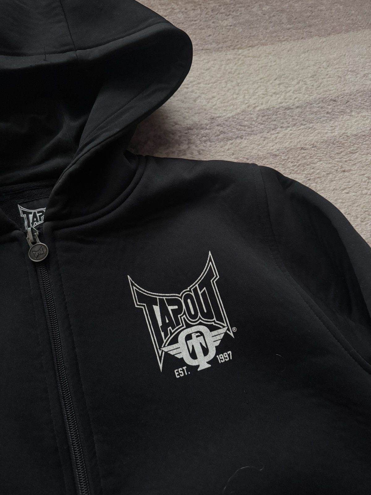 Tapout Tapout vintage y2k zip hoodie spellout L black boxy Size US L / EU 52-54 / 3 - 2 Thumbnail