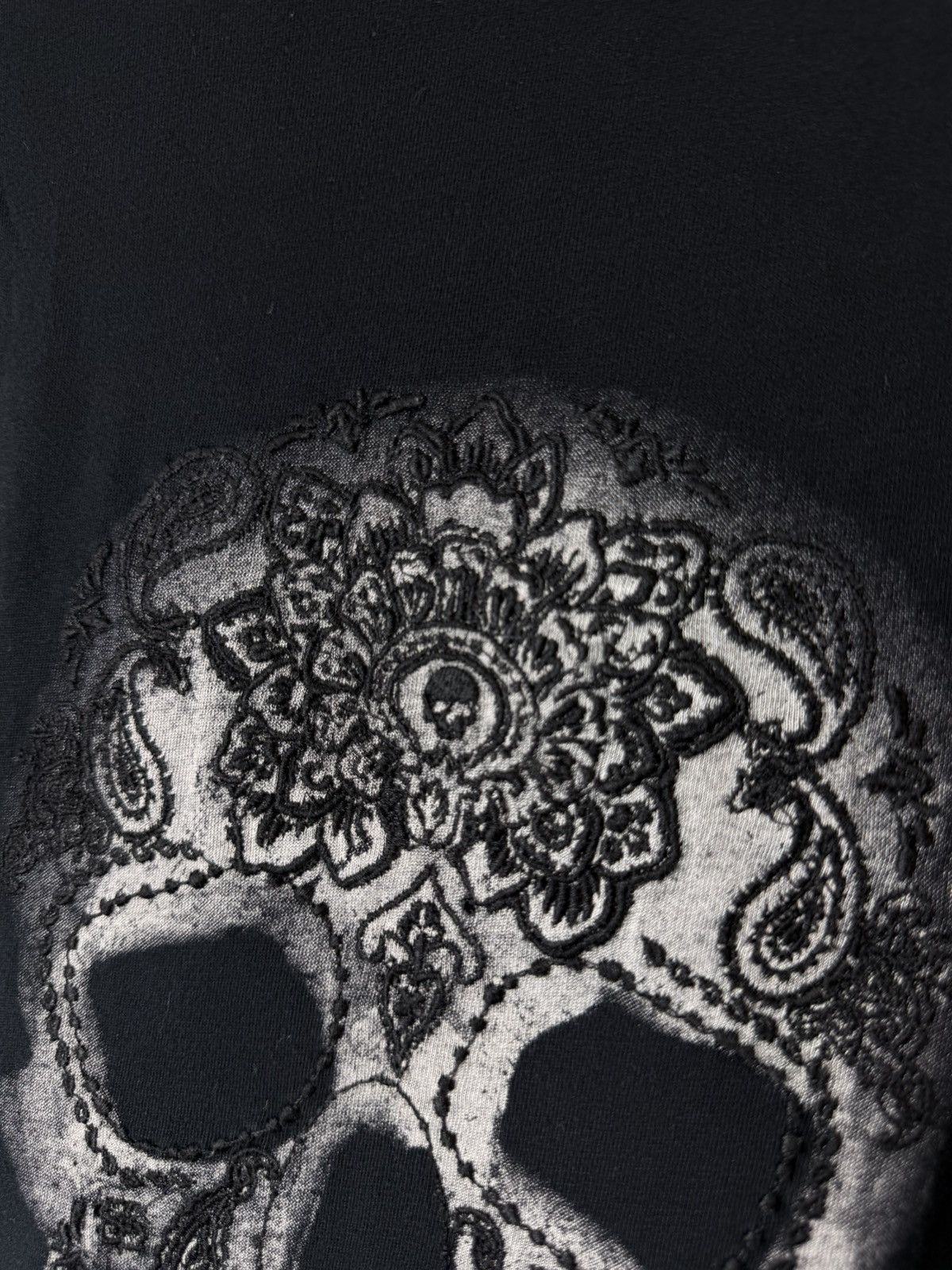 The Kooples Rare! Vintage The Kooples Skull Embroidered Logo T Shirt Size US M / EU 48-50 / 2 - 4 Thumbnail