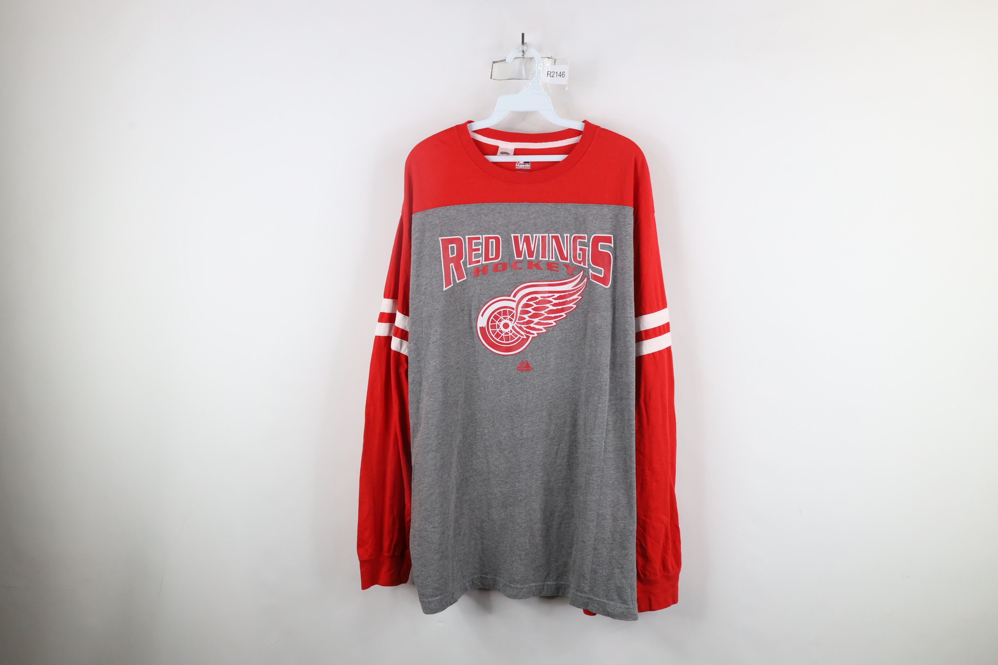 Majestic × Vintage Vintage Majestic Red Wings Hockey Long Sleeve T-Shirt Size US XXL / EU 58 / 5 - 1 Thumbnail