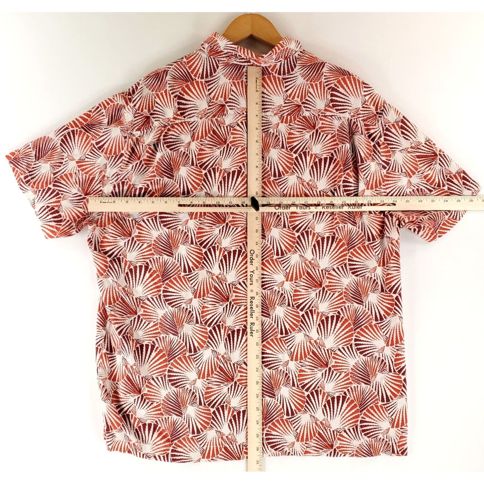 Tommy Bahama Tommy Bahama Caliente Shell We Dance Hawaiian Shirt Red Orange Mens XXL Multicolor Short Sleeve Shirt Mens 2XL Size US XXL / EU 58 / 5 - 7 Thumbnail