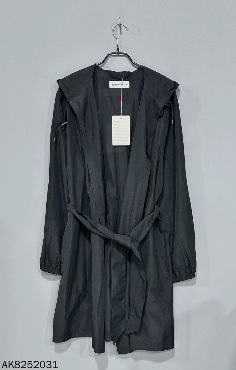 Balenciaga Balenciaga Belted logo nylon trench coat 2501-Nextarrow Size US M / EU 48-50 / 2 - 1 Thumbnail
