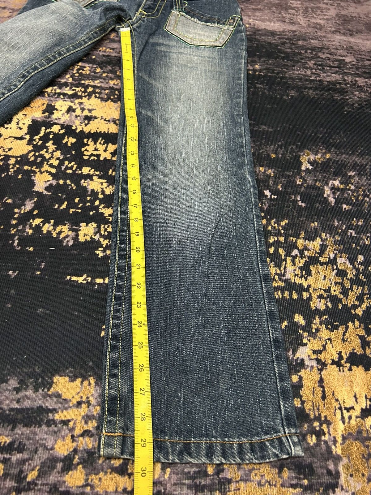 Japanese Brand Blue Moon Blue Buckle Back Flower Jeans Size US 29 - 21 Thumbnail