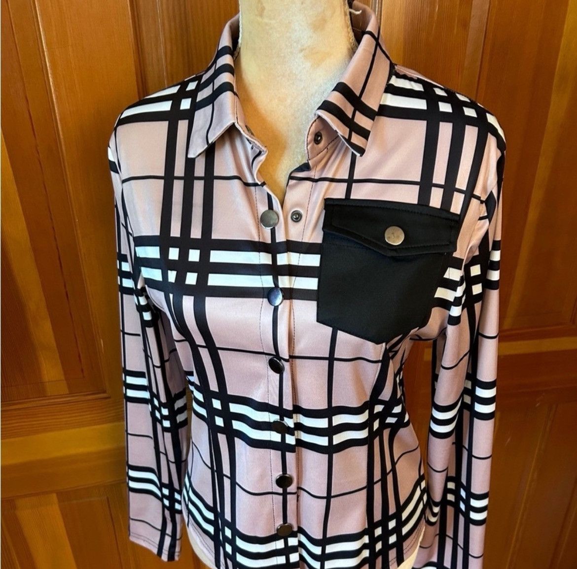 Designer × Other NWT, Lavishly Paris Designer Button Up Blouse. Size M / US 6-8 / IT 42-44 - 11 Thumbnail