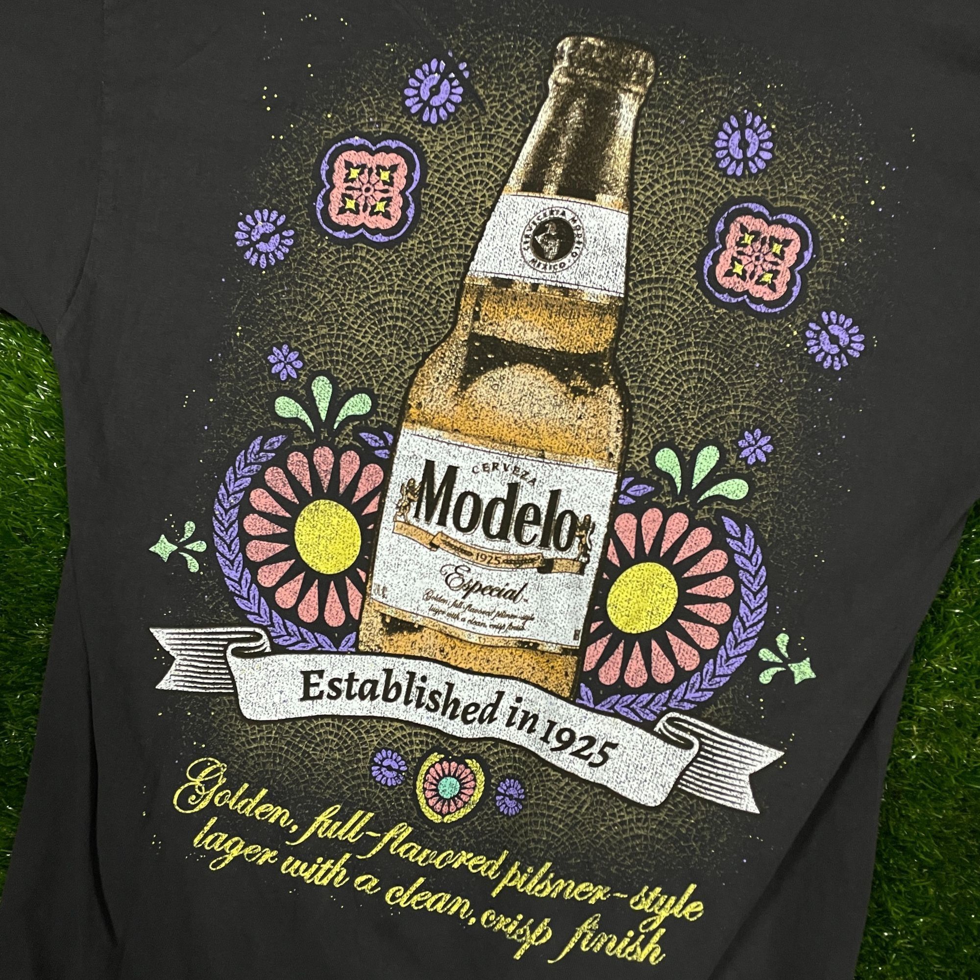 Ripple Junction Cerveza Modelo graphic T-shirt size M Size US M / EU 48-50 / 2 - 9 Thumbnail