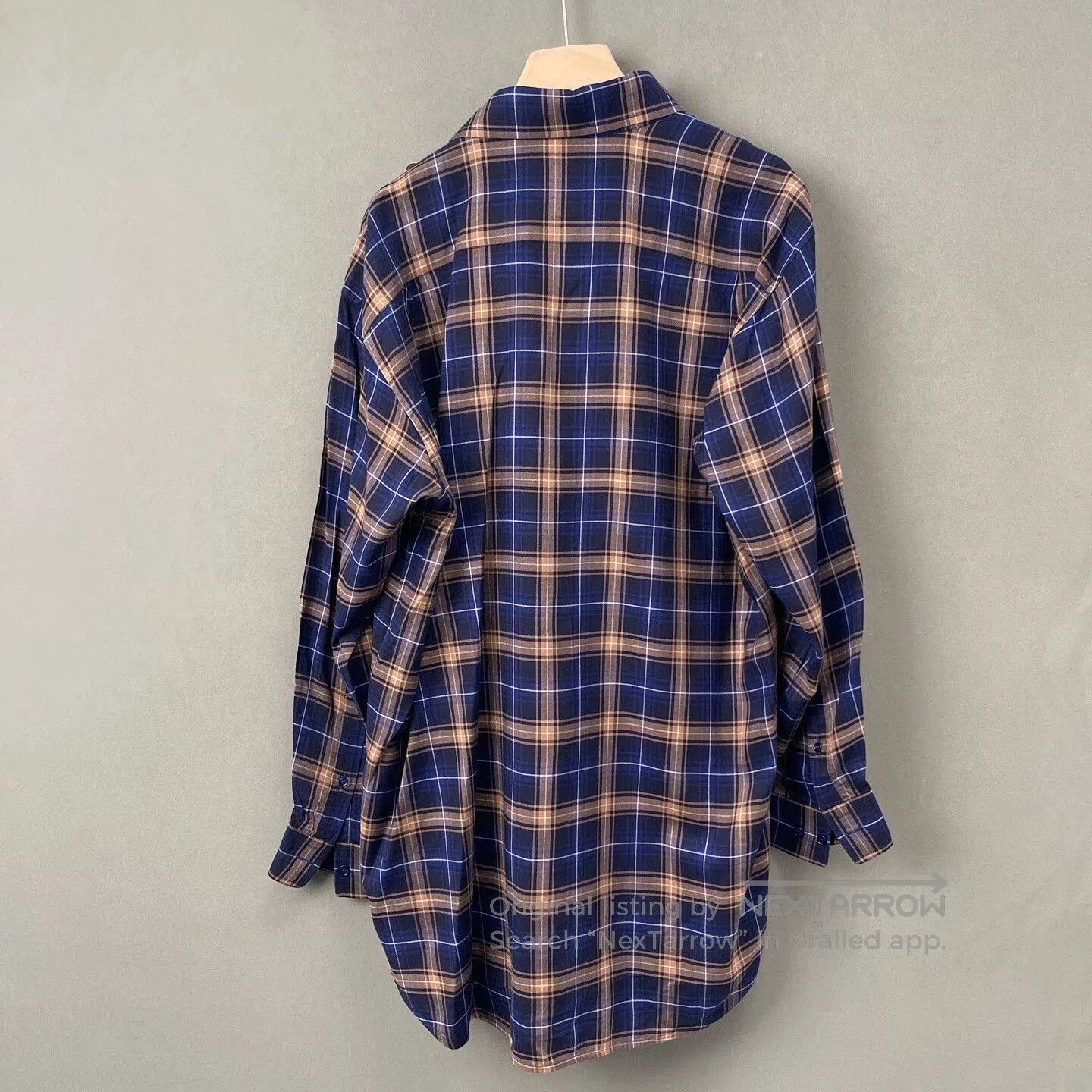 Balenciaga Balenciaga Classic Plaid Long Shirt. Size XS / US 0-2 / IT 36-38 - 2 Thumbnail