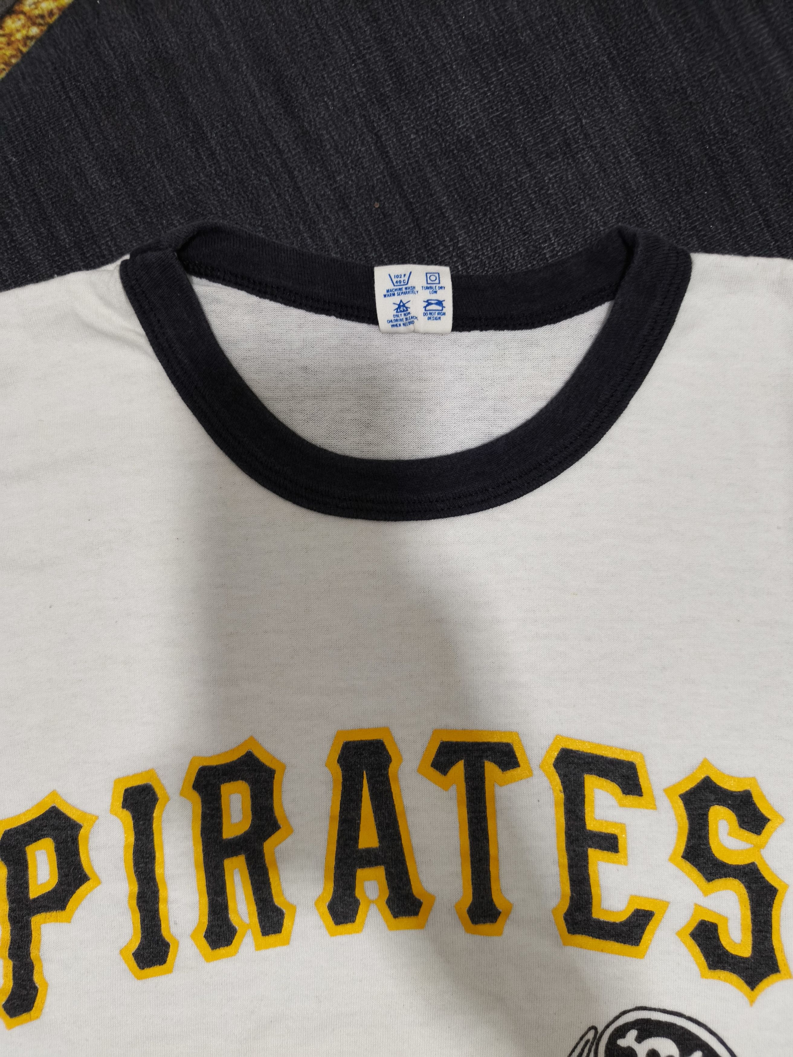 Champion Vintage 70s Champion Ringer T-Shirt – Pittsburgh Pirates MLB Size US M / EU 48-50 / 2 - 3 Thumbnail