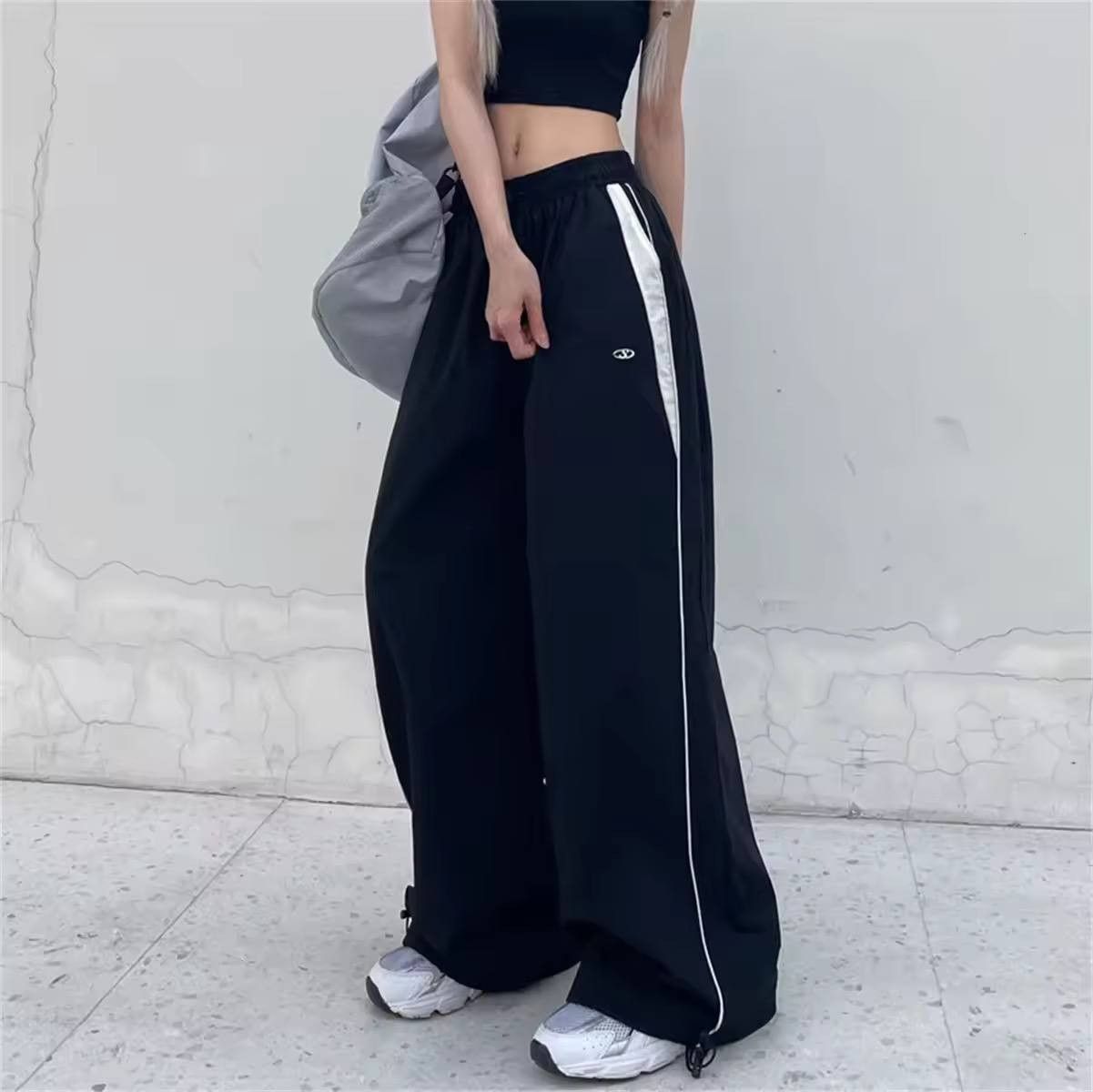 Japanese Brand × Vintage baggy, high-waisted casual pants. Size 32" / US 10 / IT 46 - 1 Thumbnail