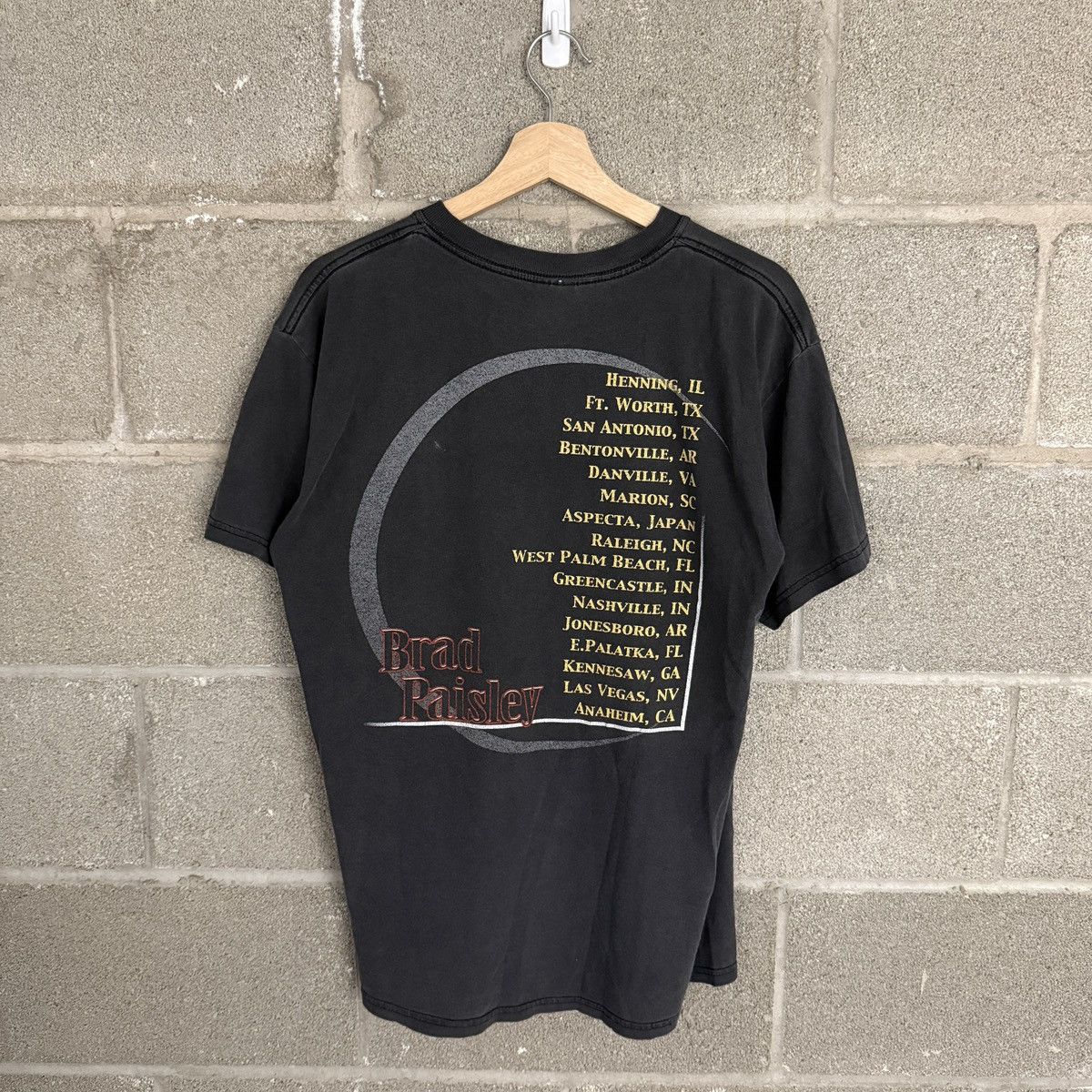 Gildan Vintage 2003 Gildan Brad Paisley Black T-Shirt Mens Medium Size US M / EU 48-50 / 2 - 2 Thumbnail