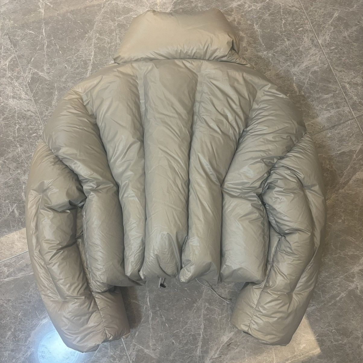 Moncler NWT Moncler Dingyun Zhang Aloby Oversized Down Jacket Size US S / EU 44-46 / 1 - 5 Thumbnail