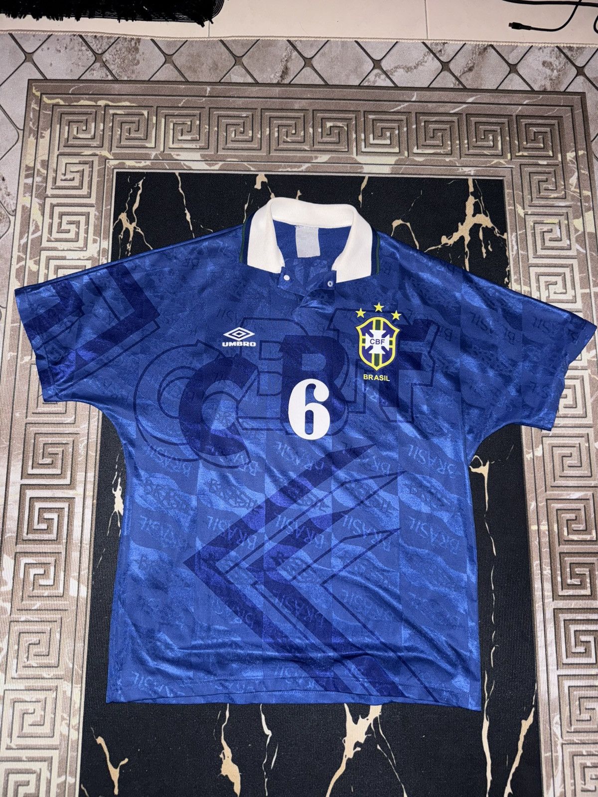 Umbro Brazil 1991-1993 World Cup Away Jersey R. CARLOS Size US XL / EU 56 / 4 - 1 Thumbnail