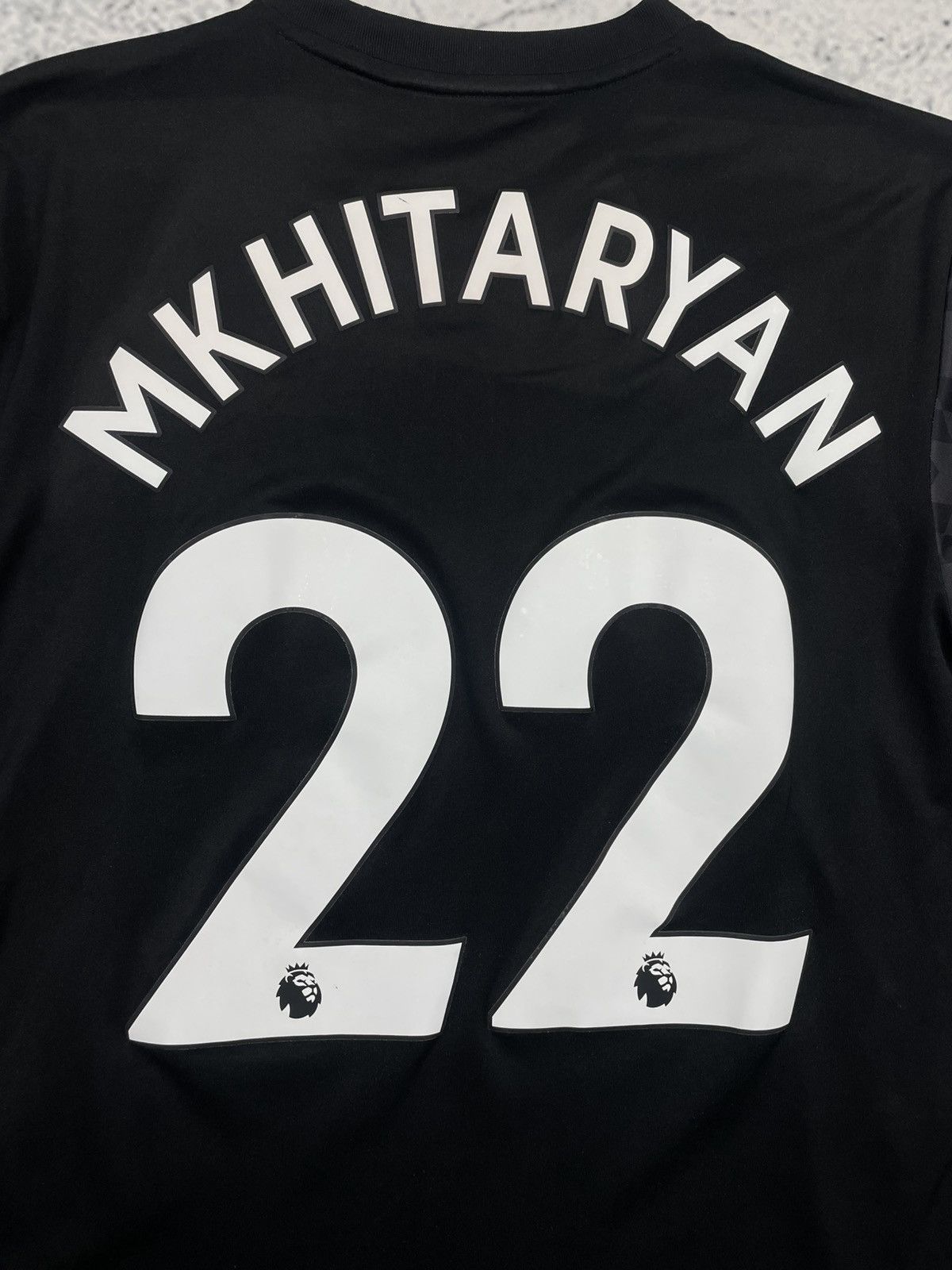Adidas Adidas M Manchester United #22 Mkhitaryan Jersey eg Size US M / EU 48-50 / 2 - 8 Thumbnail