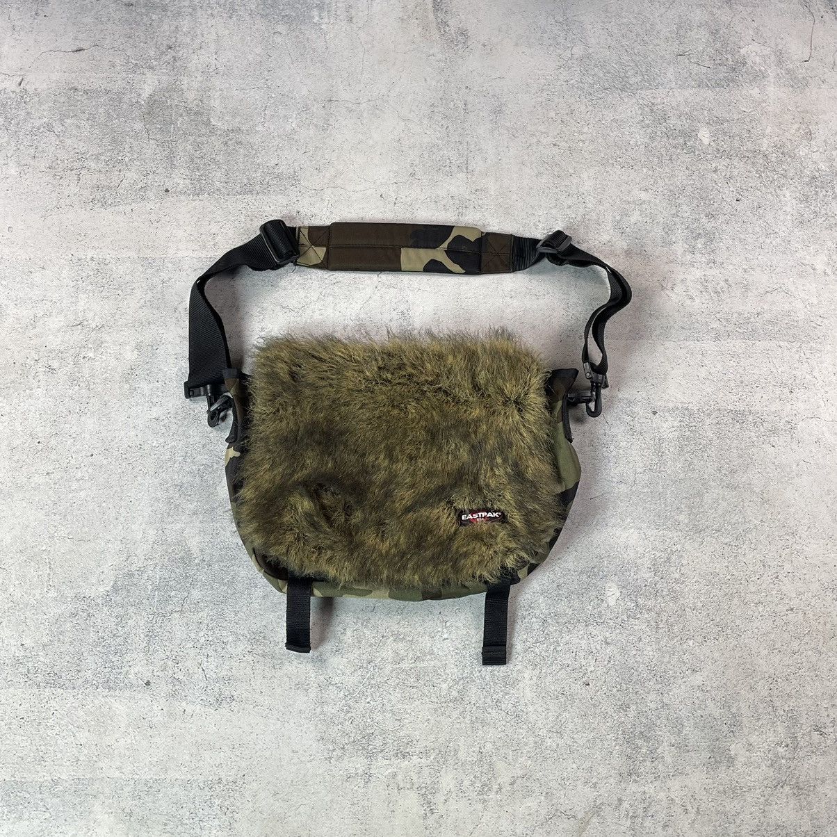 eastpak ショルダーバッグ　made in usa y2k eastpak ショルダーバッグ made in usa y2k eastpak ショルダー