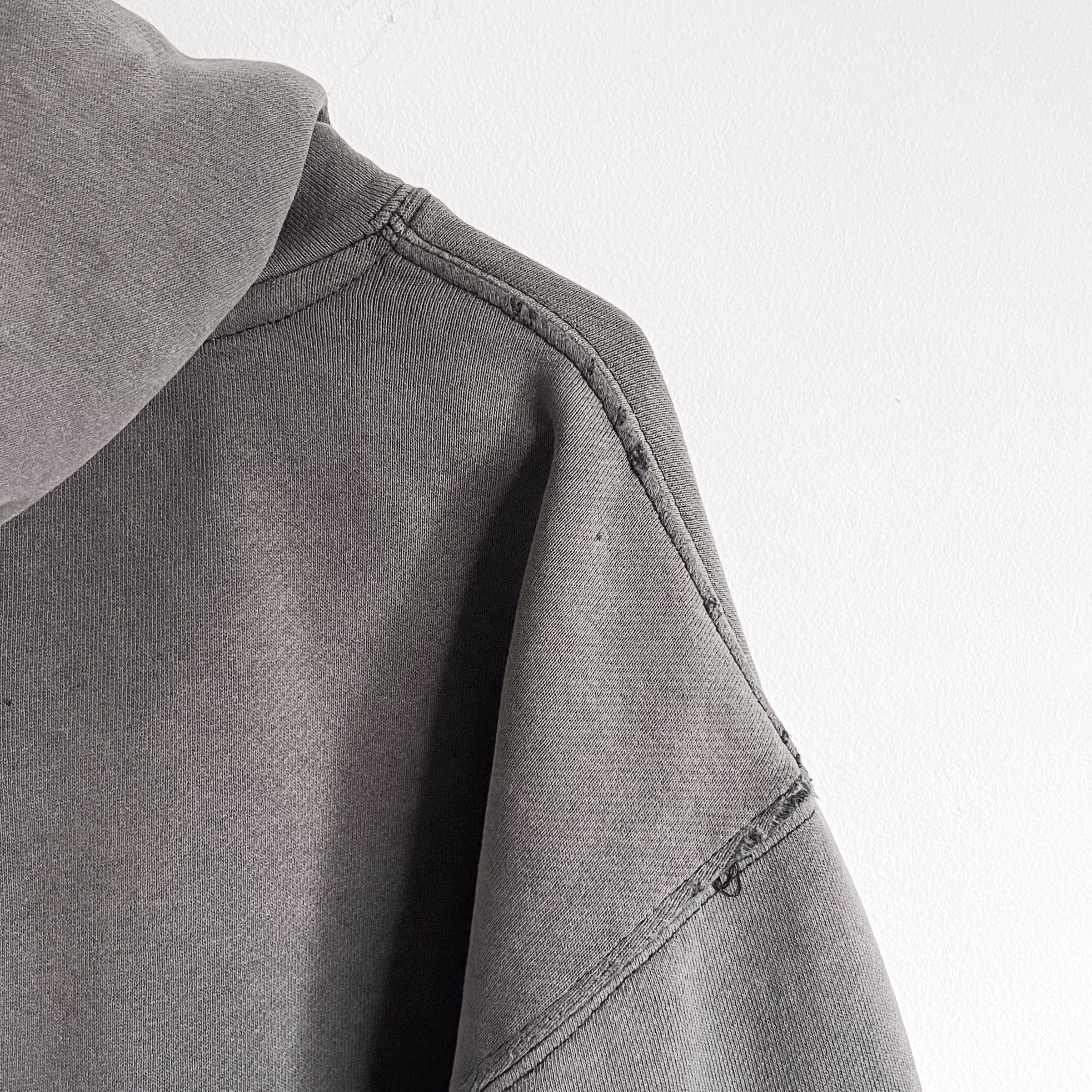 Vintage Rare Vintage Loyola School Distressed Sun Faded Sweatshirt Size US M / EU 48-50 / 2 - 10 Thumbnail