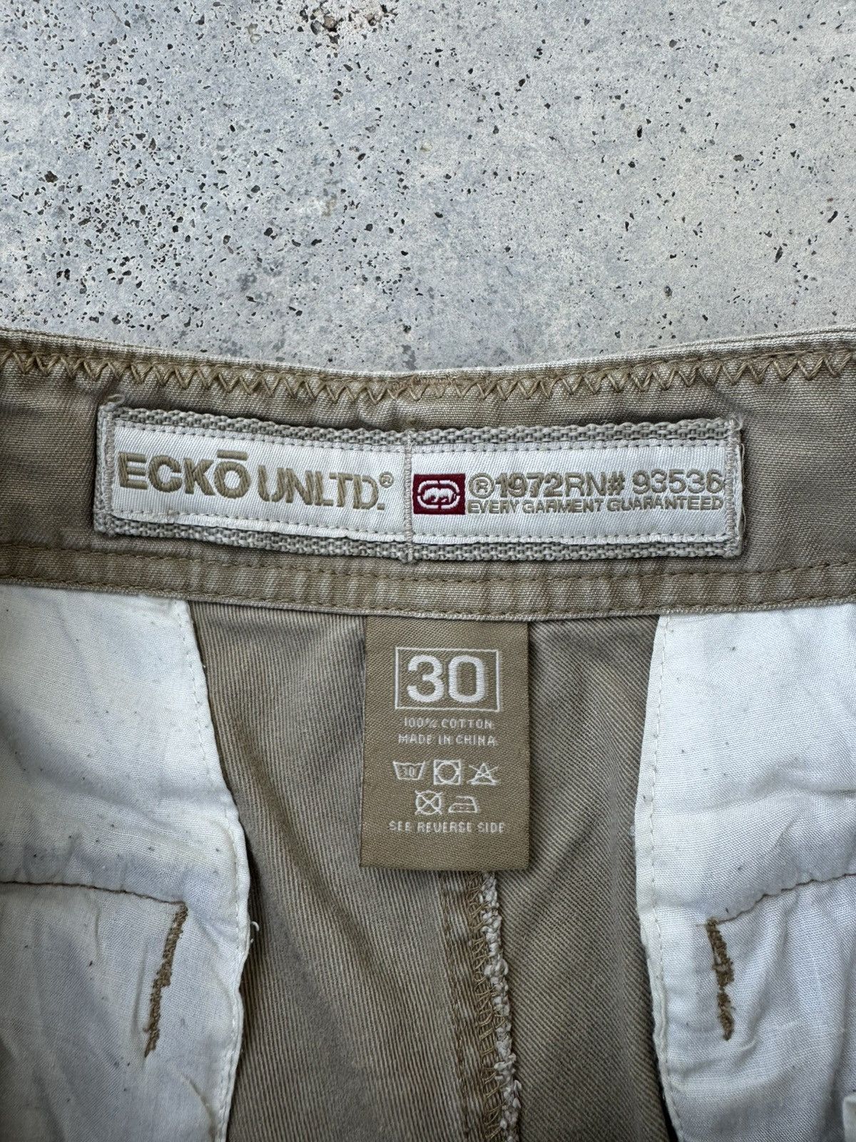 Ecko Unltd. 2000s Ecko Unlimited Multipocket y2k Cargos Short Size US 30 / EU 46 - 9 Thumbnail