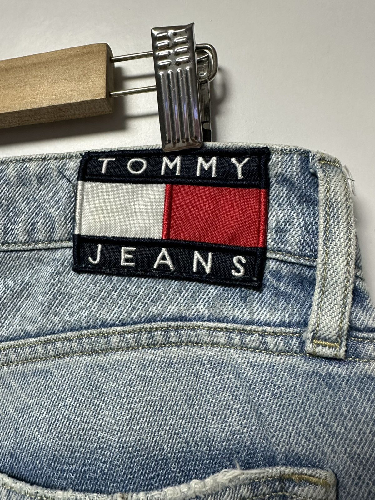 Tommy Hilfiger Tommy Hilfiger Vintage Denim Jeans Rare Size US 34 / EU 50 - 3 Thumbnail