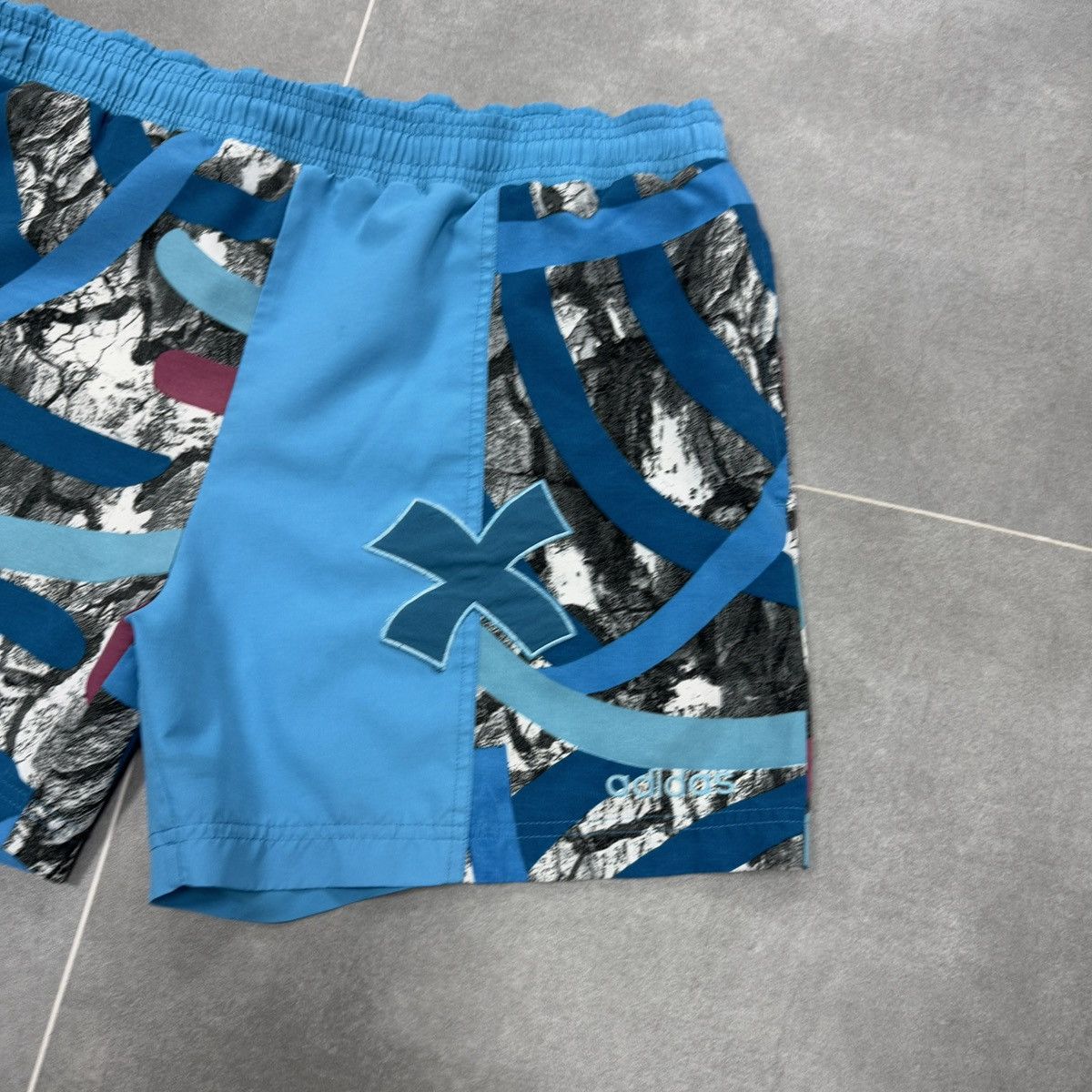 Adidas × Vintage Vintage Adidas Shorts Size M Size US 32 / EU 48 - 4 Thumbnail