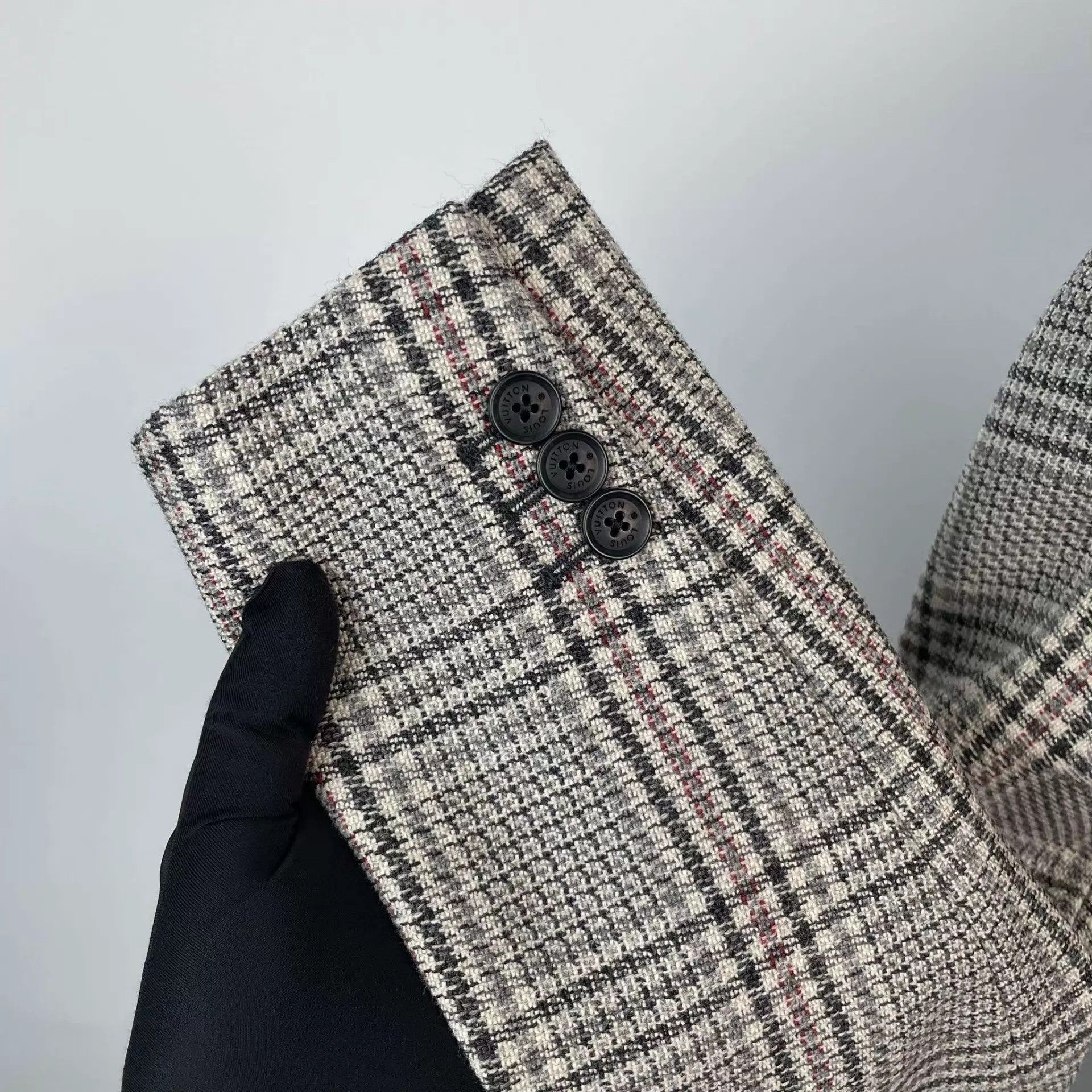 Louis Vuitton LV Houndstooth White Collar Overcoat 36 Size XS / US 0-2 / IT 36-38 - 8 Thumbnail