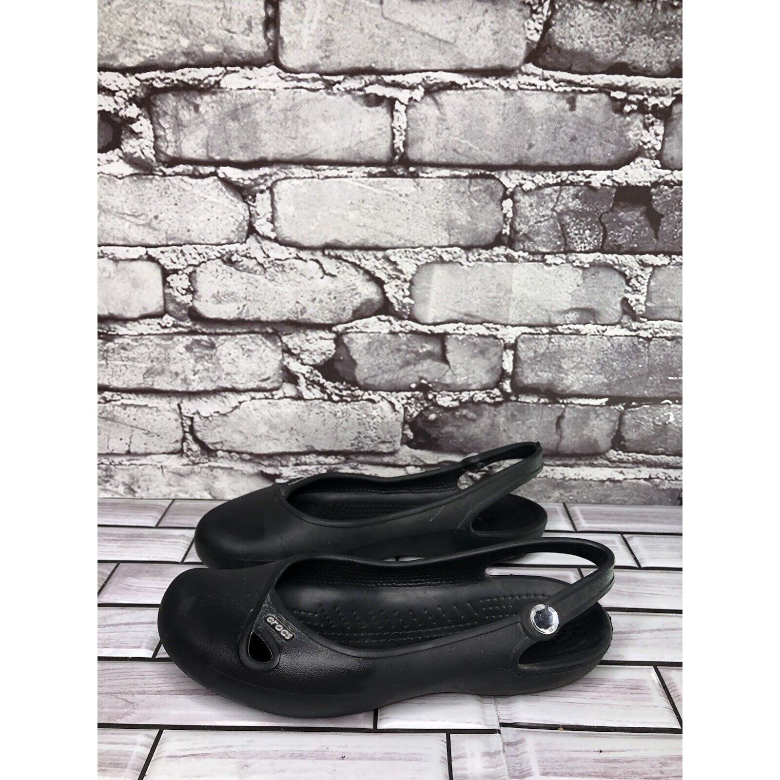 Crocs Crocs Jayna Black Rubber Comfort Casual Closed Toe Slingback Size US 5 / IT 35 - 11 Thumbnail